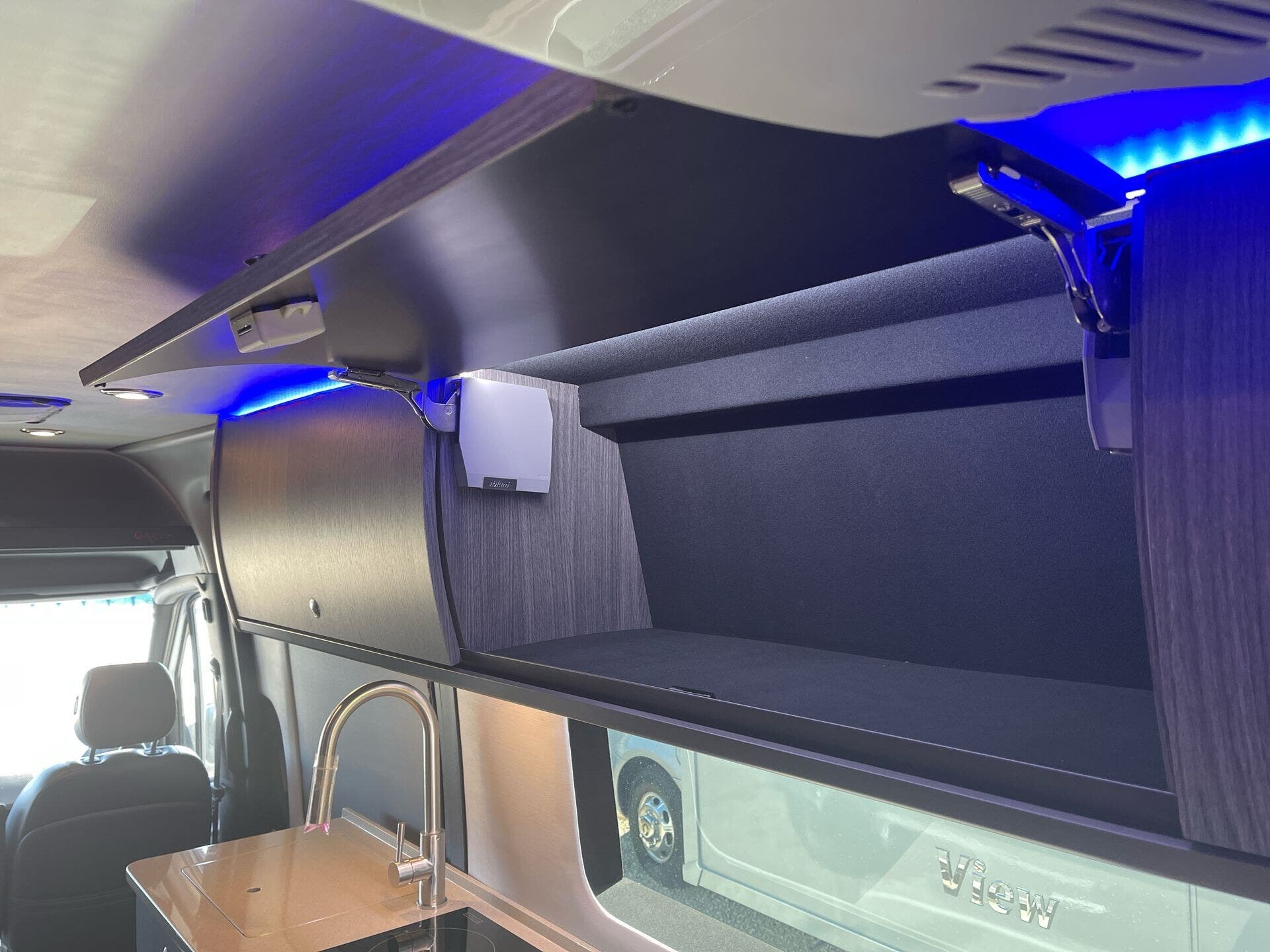 2024 Mercedes Benz Sprinter 3500 photo 5