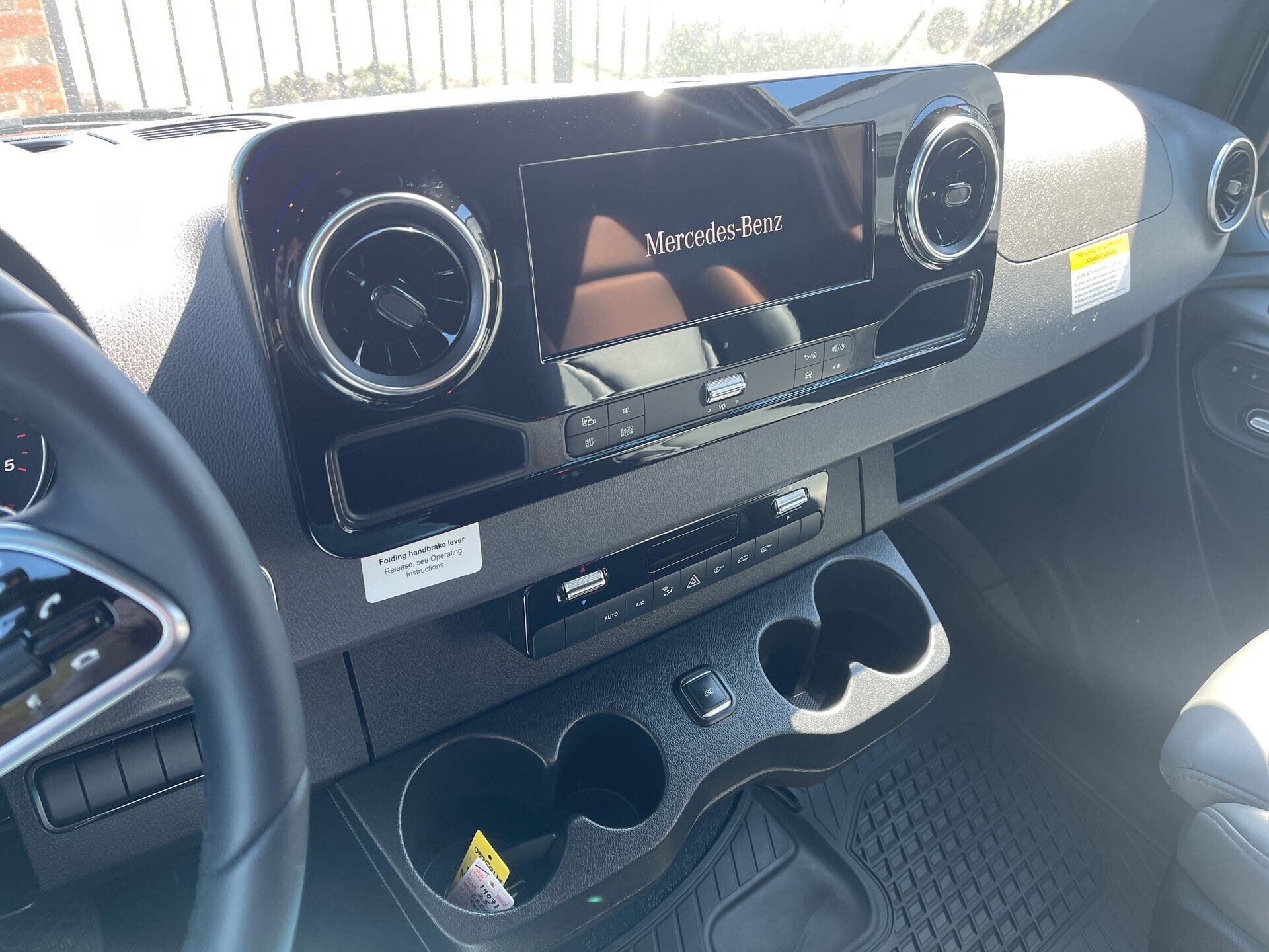 2024 Mercedes Benz Sprinter 3500 photo 19