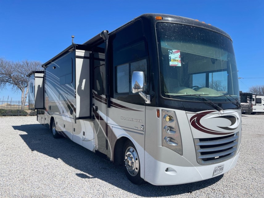 Used 2016 Thor CHALLENGER 37GT available in Fort Worth, Texas