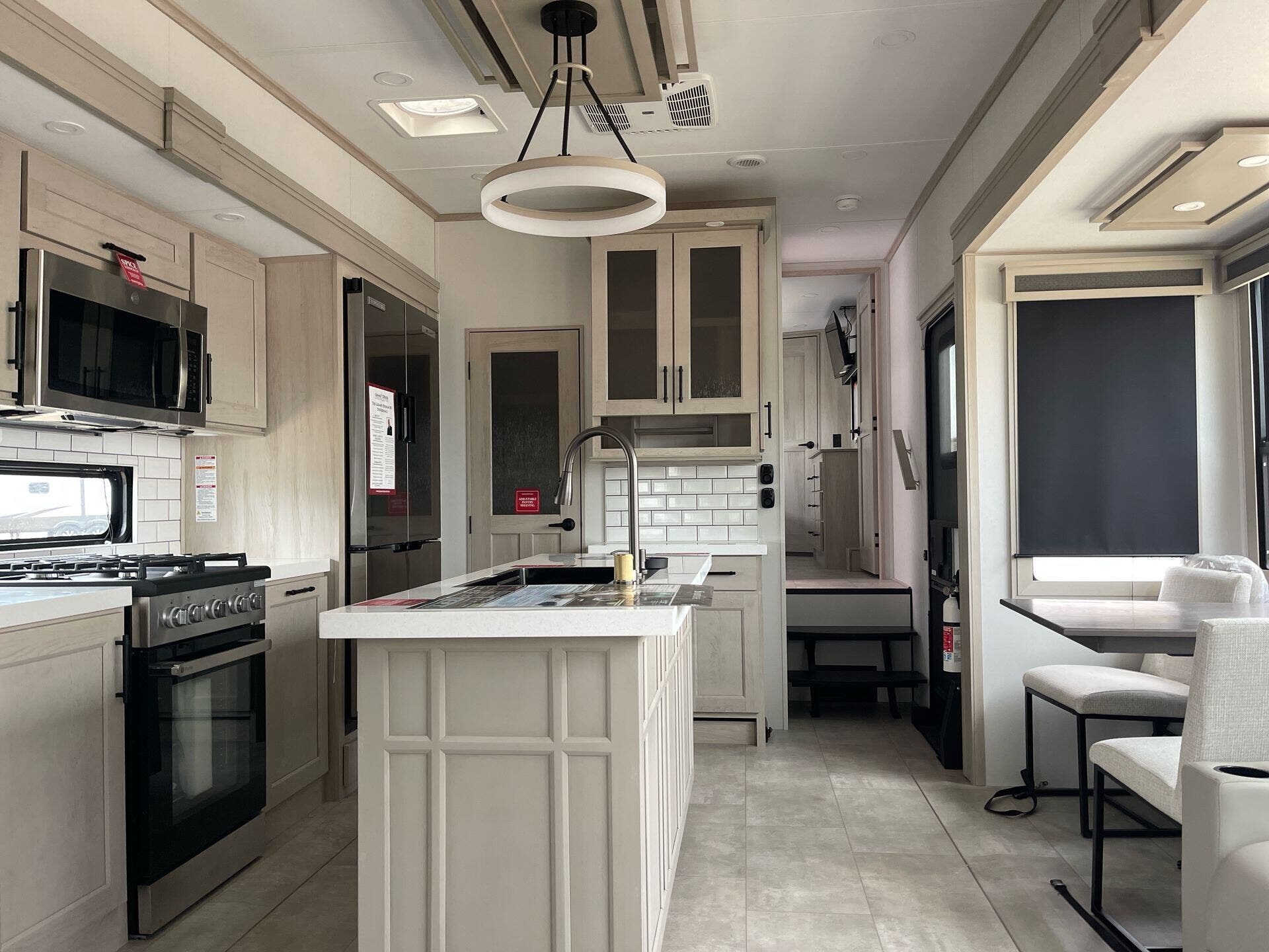 New 2025 Grand Design Solitude 310GK available in Fort Worth, Texas