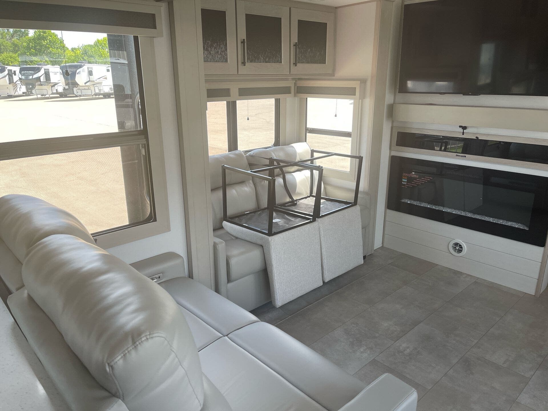 2025 Grand Design Recreational Solitude Wide body photo 5