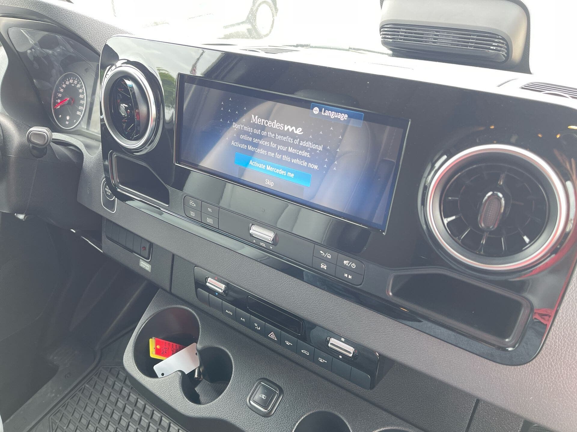 2025 Mercedes Benz Sprinter 3500 photo 17