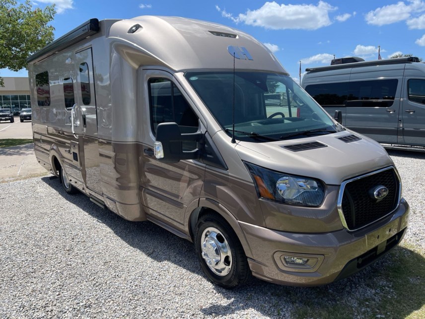 Used 2025 Coach House Platinum 250ST available in Fort Worth, Texas