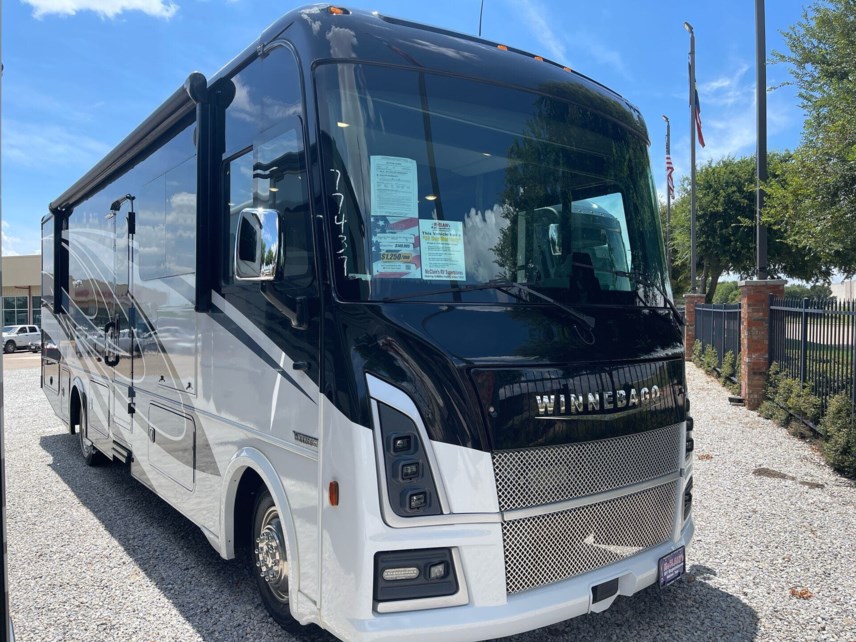 Used 2025 Winnebago Vista 31B available in Fort Worth, Texas