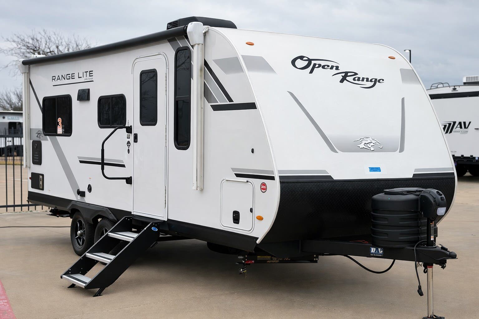 2026 Highland Ridge Open Range LITE 200MLM - New Travel Trailer For Sale by McClain's RV Fort Worth in Fort Worth, Texas features TV, Furnace, Shower, PVC Roof, Roof Vent
