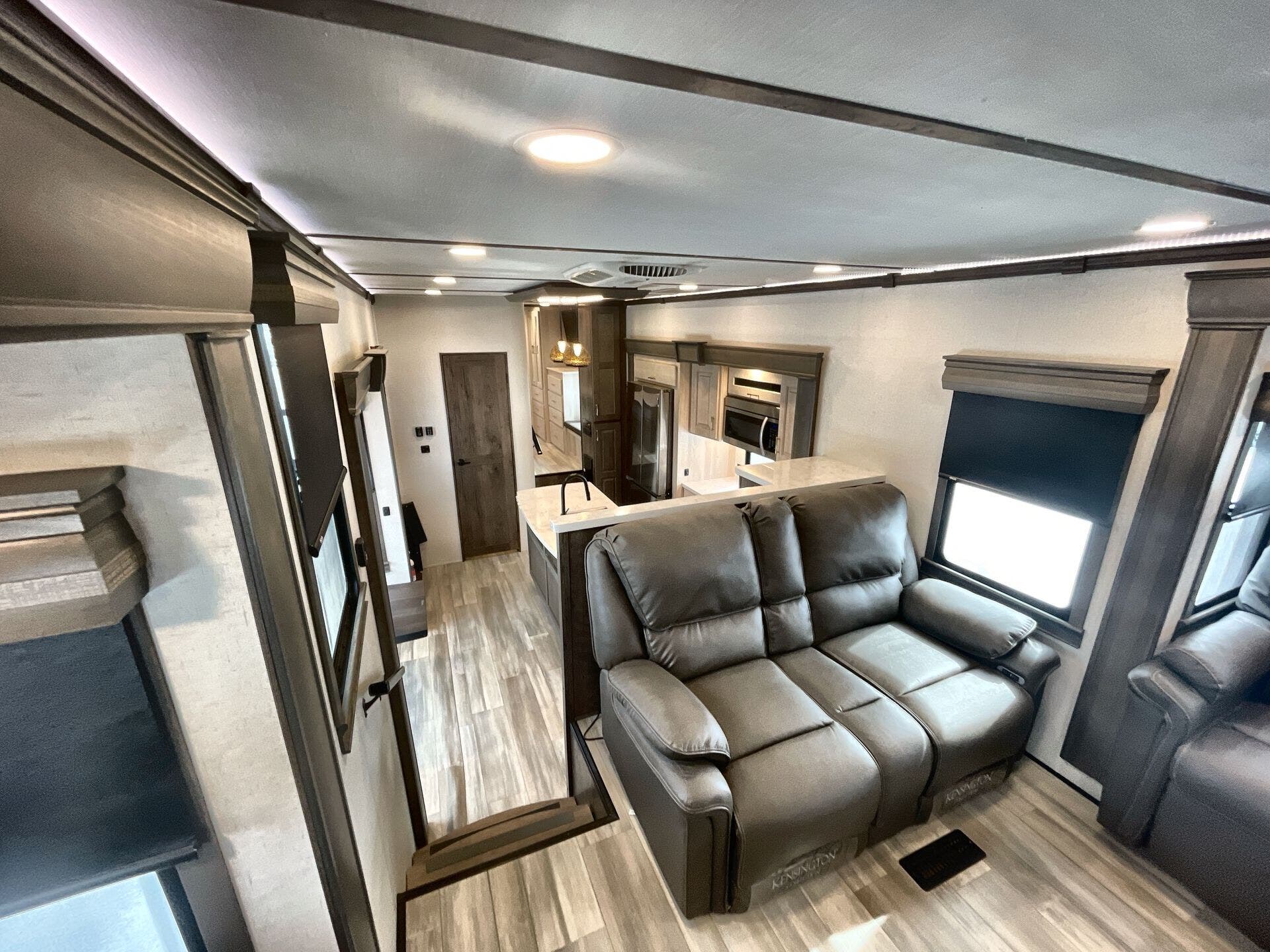 Used 2021 Alliance RV Paradigm 385FL available in Fort Worth, Texas