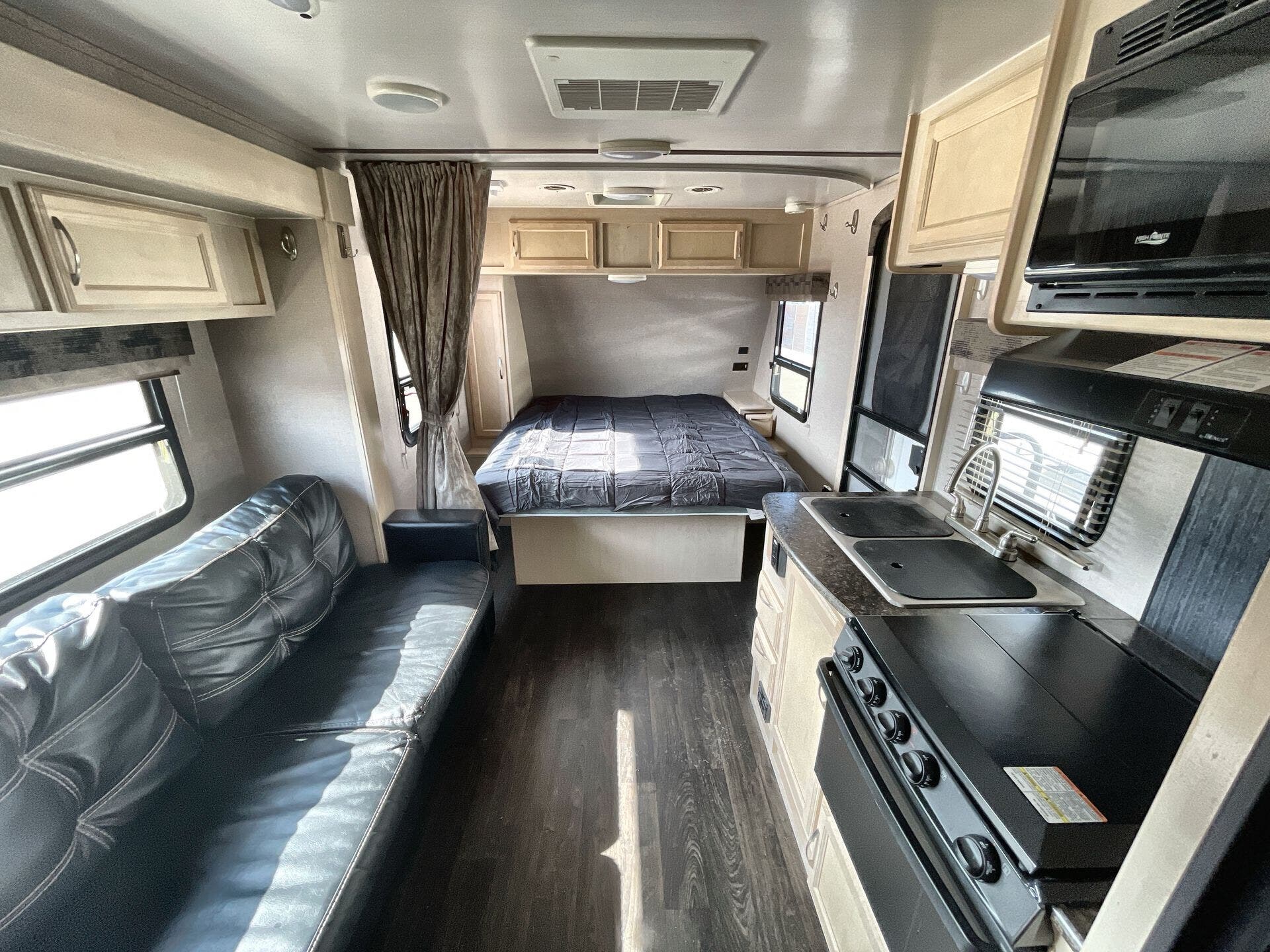 Used 2019 Winnebago Micro Minnie 2106FBS available in Fort Worth, Texas
