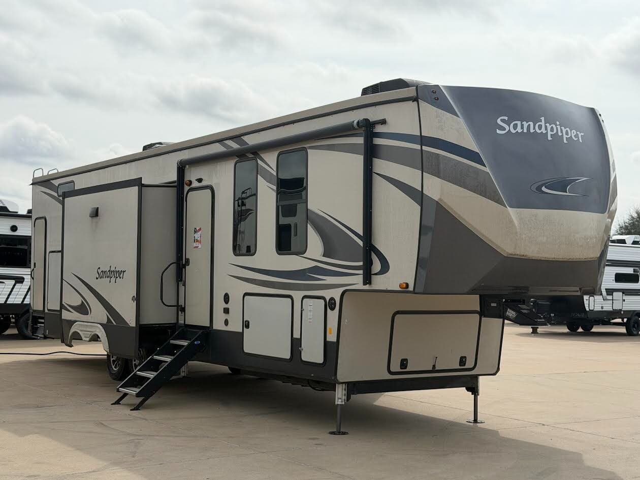 2020 Forest River Sandpiper 383RBLOK - Used Fifth Wheel For Sale by McClain's RV Fort Worth in Fort Worth, Texas