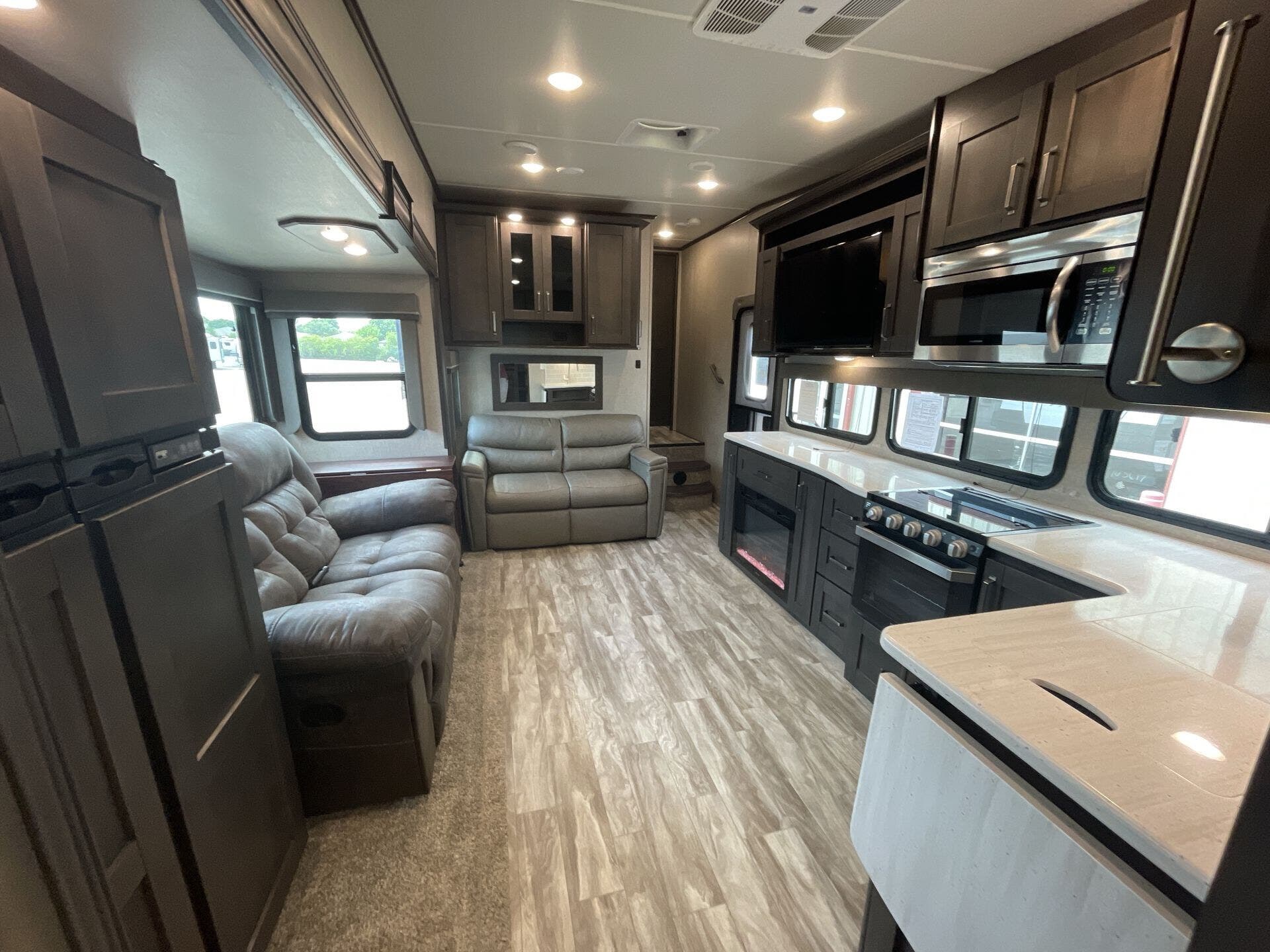 Used 2021 Grand Design Reflection 28BH available in Fort Worth, Texas