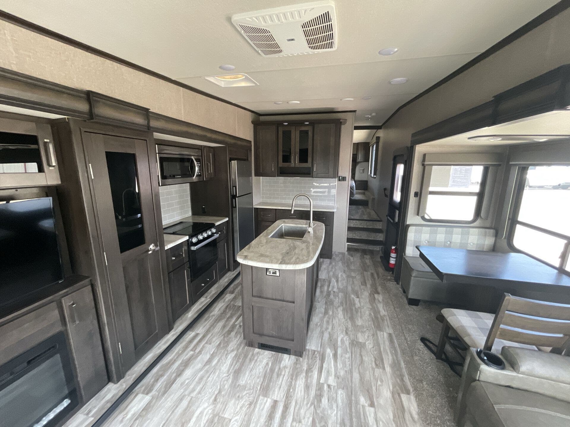 Used 2022 Grand Design Reflection 295RL available in Fort Worth, Texas