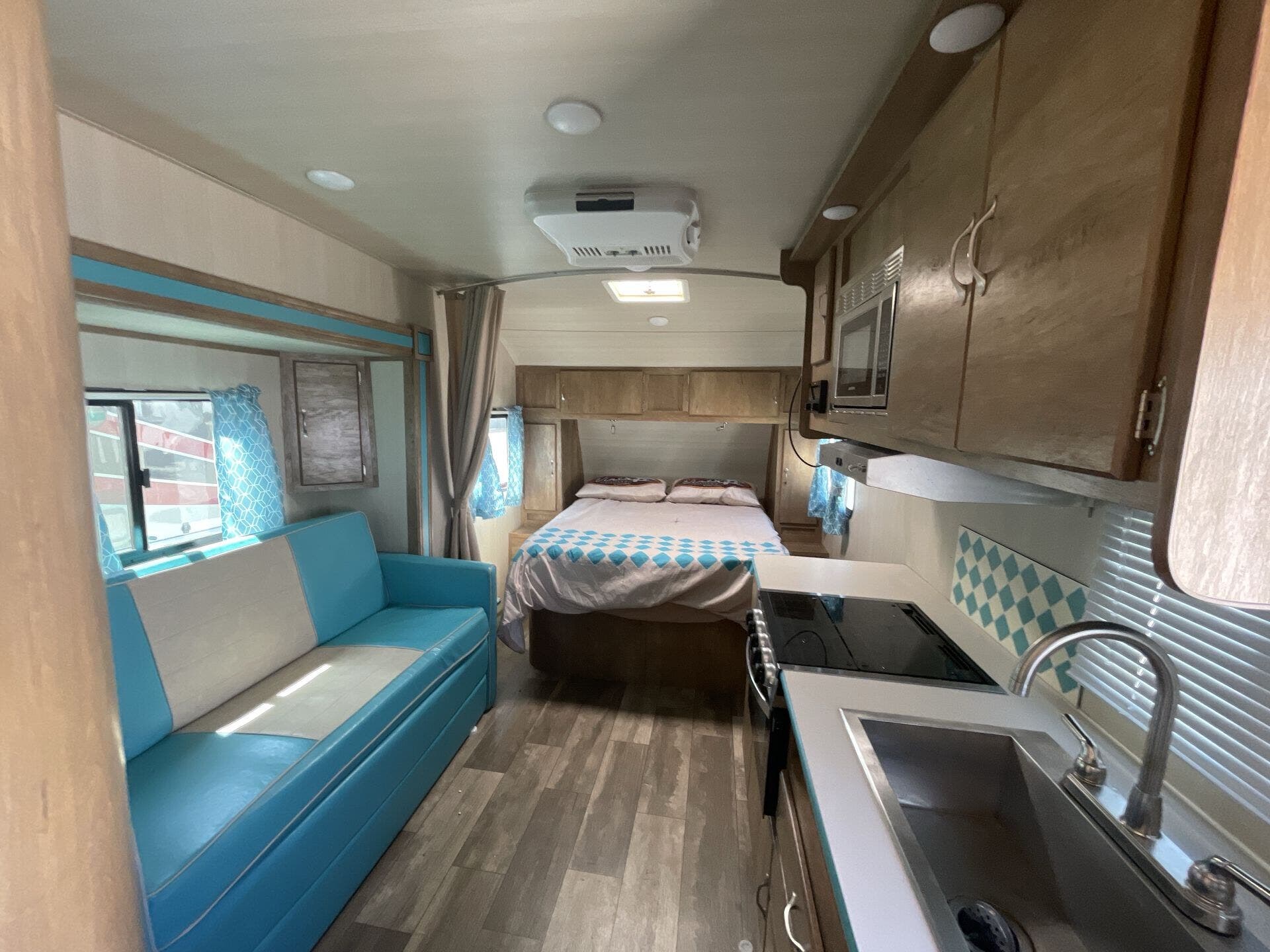Used 2021 Gulf Stream Vintage Cruiser 19CSK available in Fort Worth, Texas