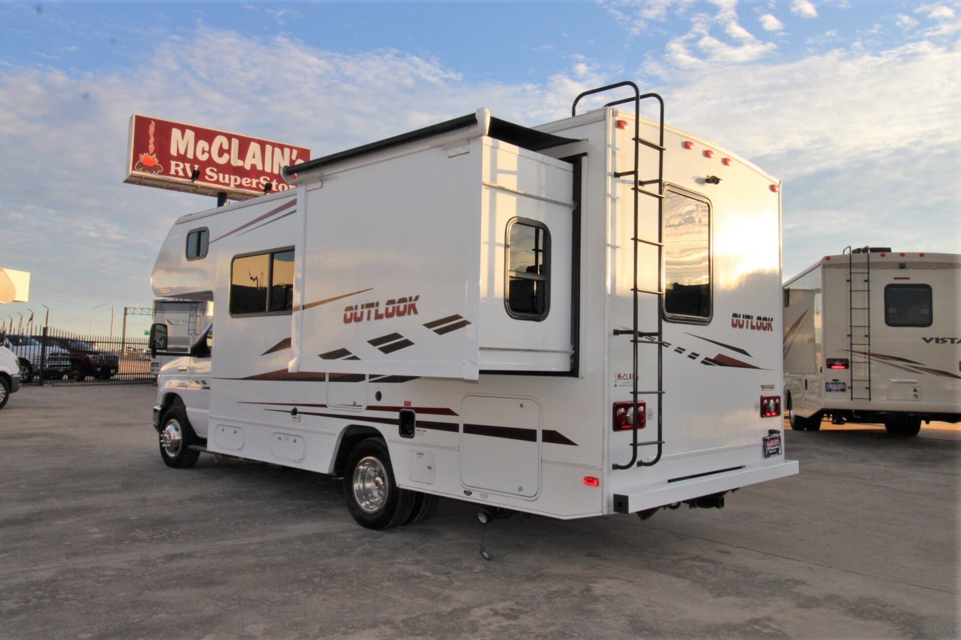 2019 Winnebago RV Outlook 22C for Sale in Rockwall, TX 75087 A91664