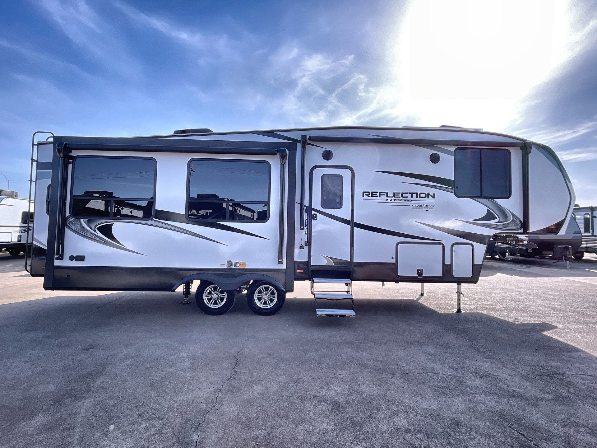 2022 Grand Design Reflection 150 295RL RV for Sale in Corinth, TX 76210 |  98323 | RVUSA.com Classifieds