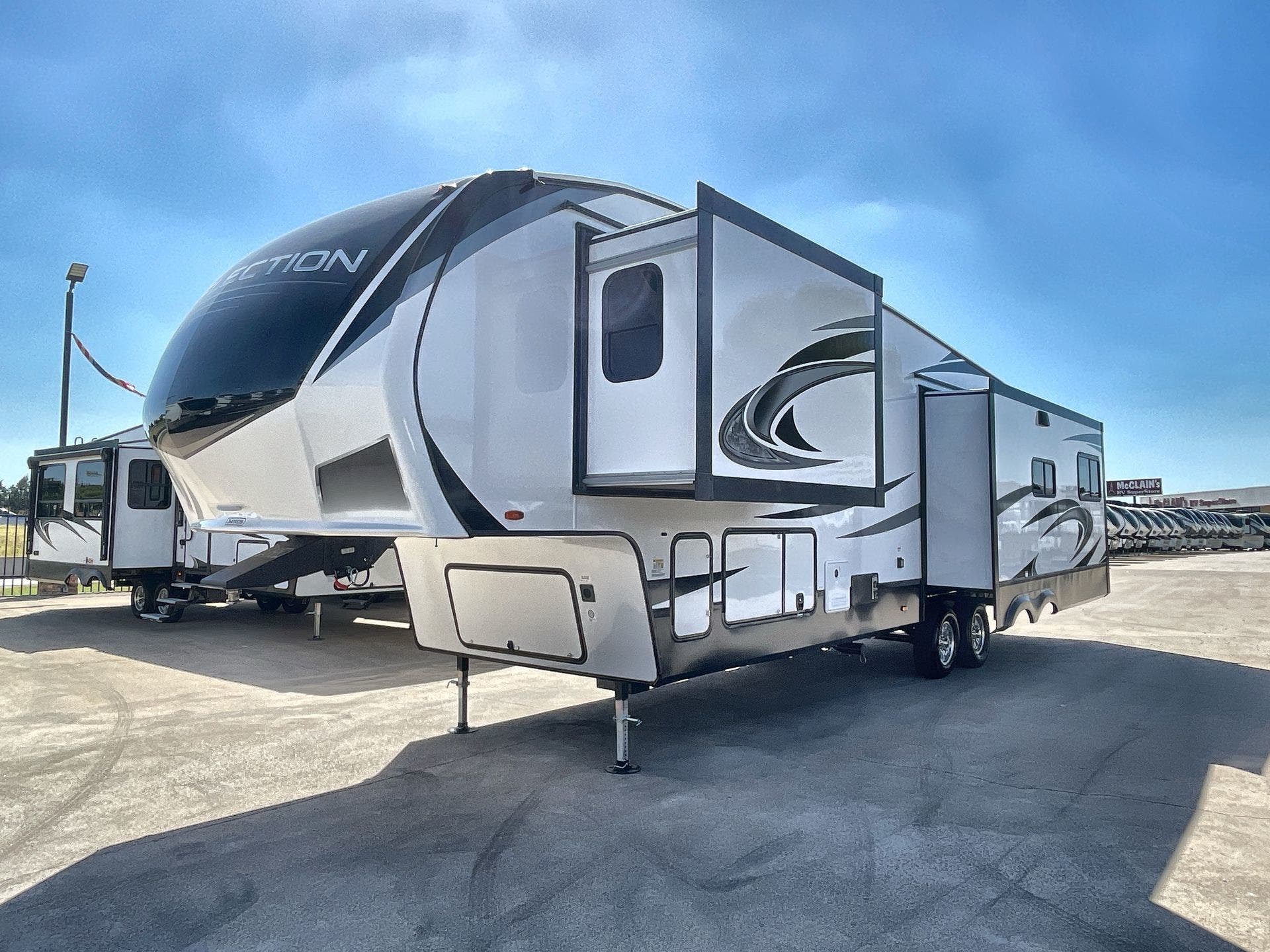 2023 Grand Design Reflection 341RDS RV for Sale in Corinth, TX 76210