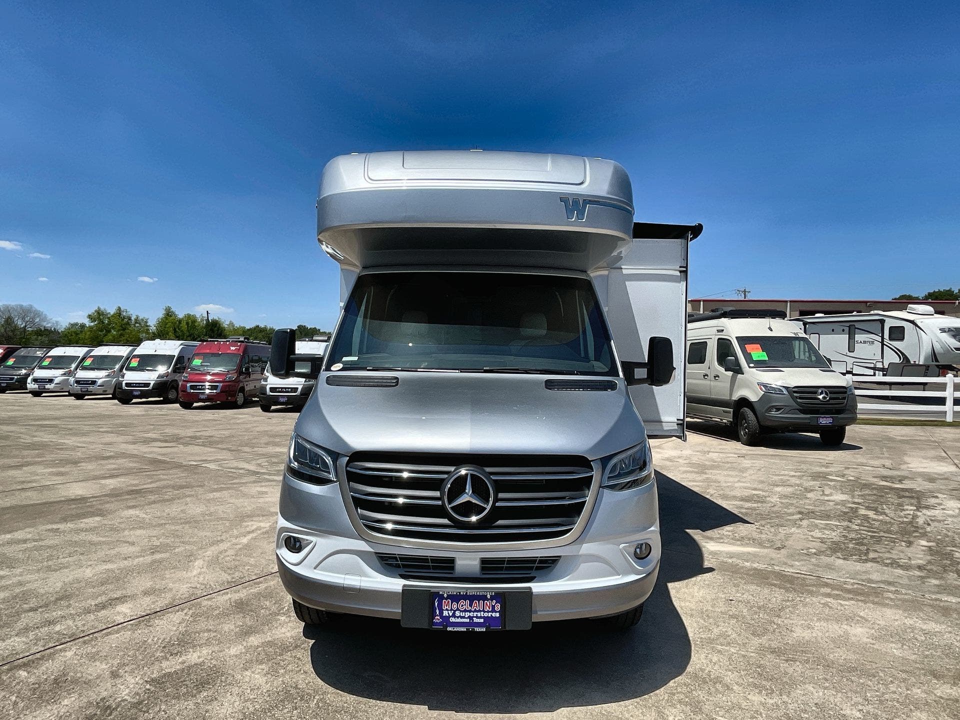 2023 Winnebago Navion 24D RV for Sale in Corinth, TX 76210 | 98986 |  RVUSA.com Classifieds
