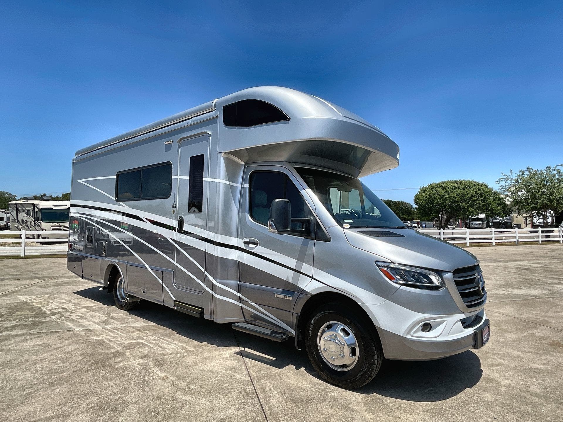 2023 Winnebago Navion 24D RV for Sale in Corinth, TX 76210 98986