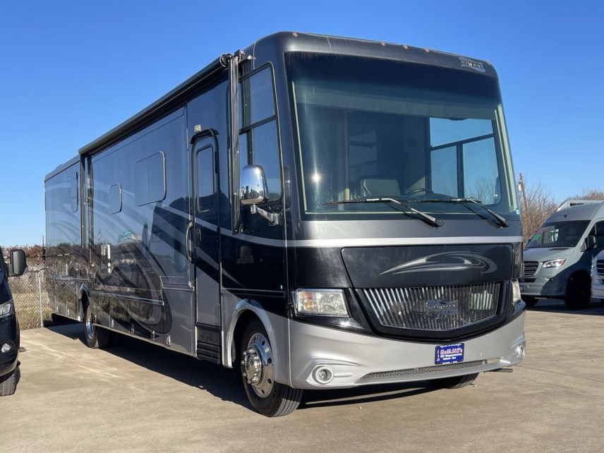 Used 2016 Newmar Canyon Star 3914 available in Corinth, Texas