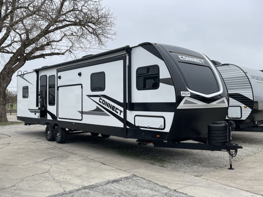 New 2025 K-Z Connect 323MKK available in Corinth, Texas