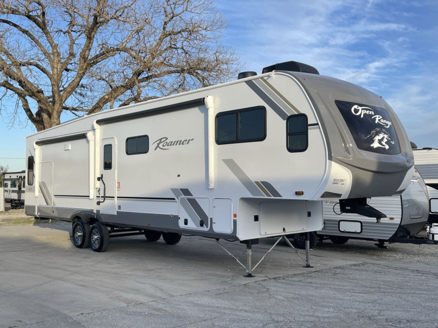 New 2025 Highland Ridge Roamer 354MBH available in Corinth, Texas