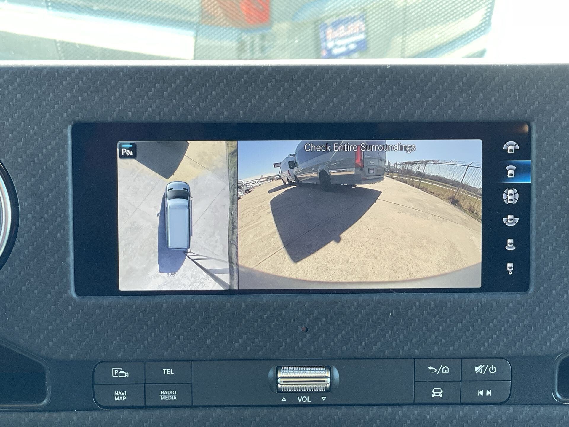2024 Mercedes Benz Sprinter 2500 photo 28