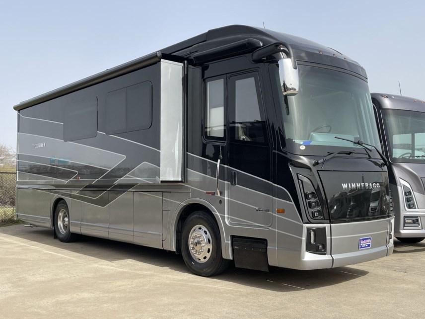 New 2025 Winnebago Journey 34N available in Corinth, Texas