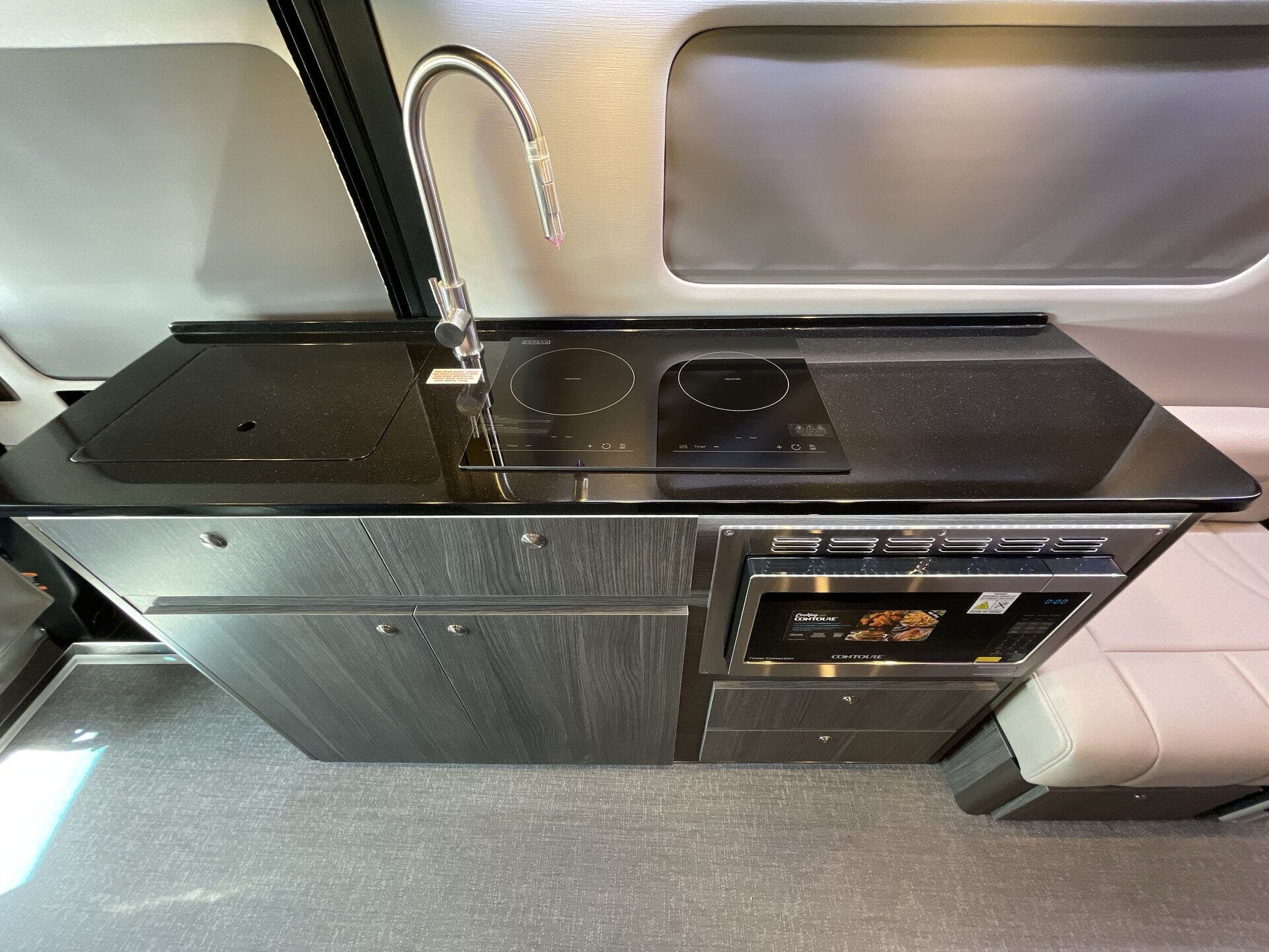 2024 Mercedes Benz Sprinter 3500 photo 4
