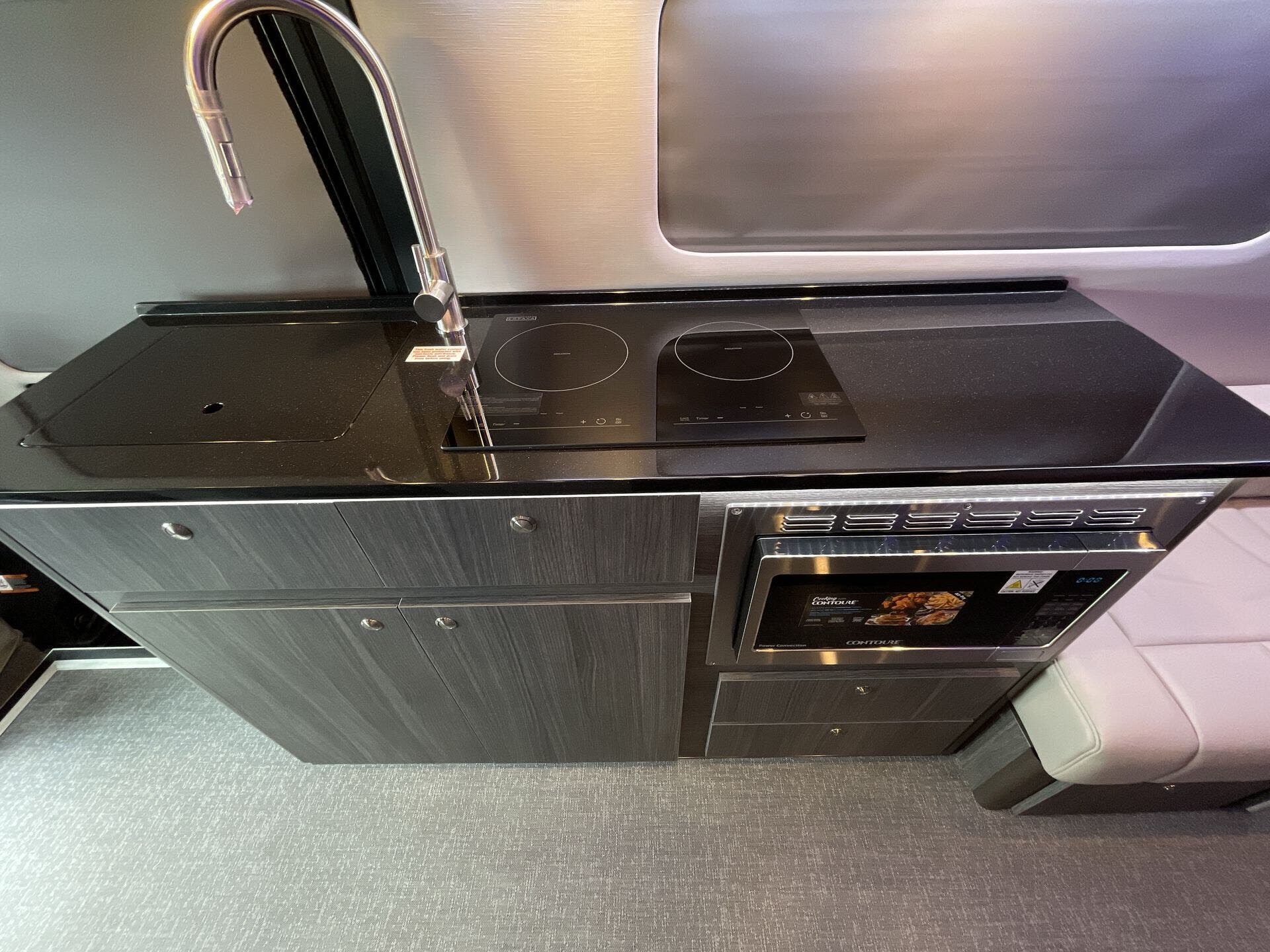 2024 Mercedes Benz Sprinter 3500 photo 4