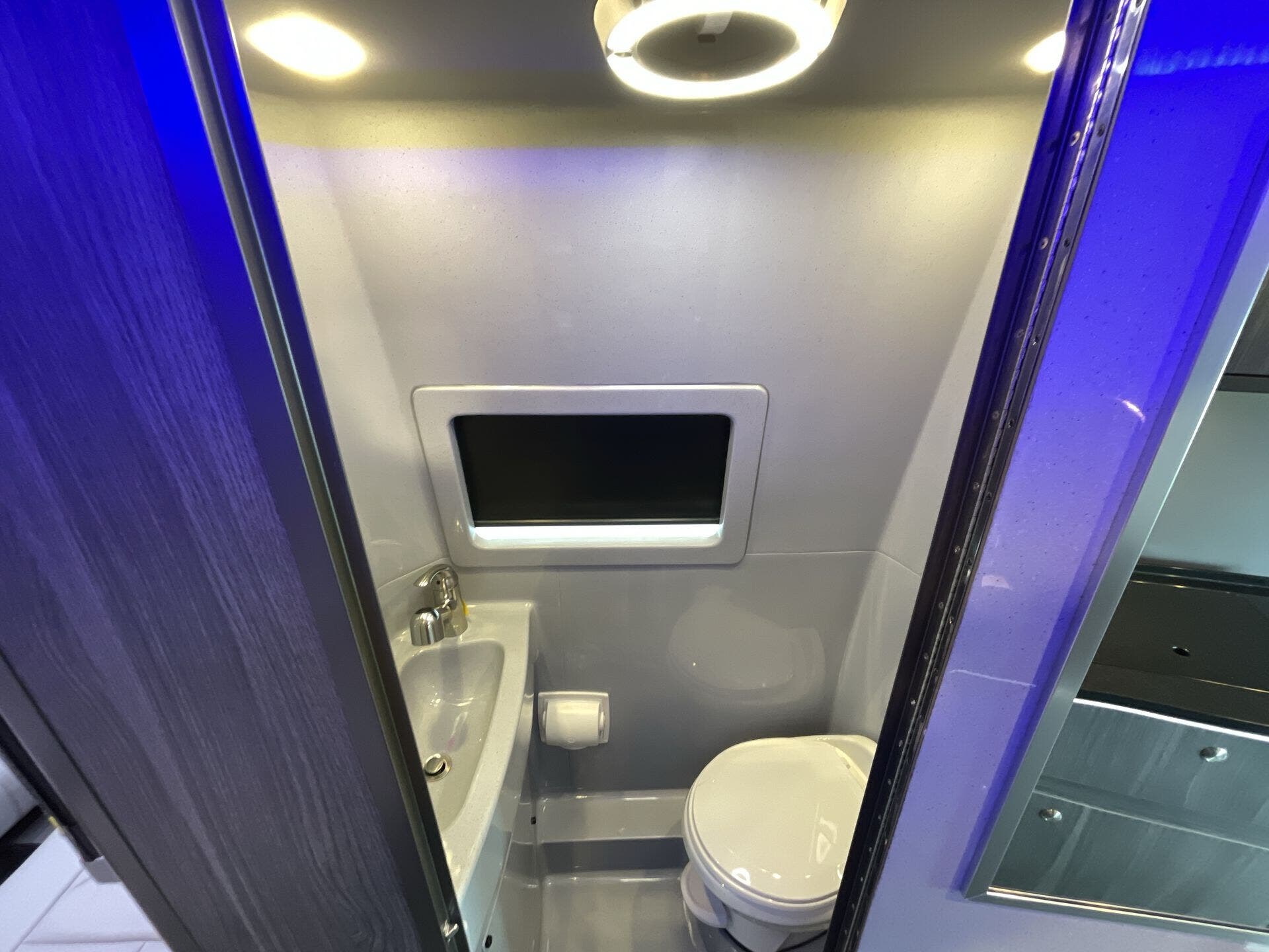 2024 Mercedes Benz Sprinter 3500 photo 21