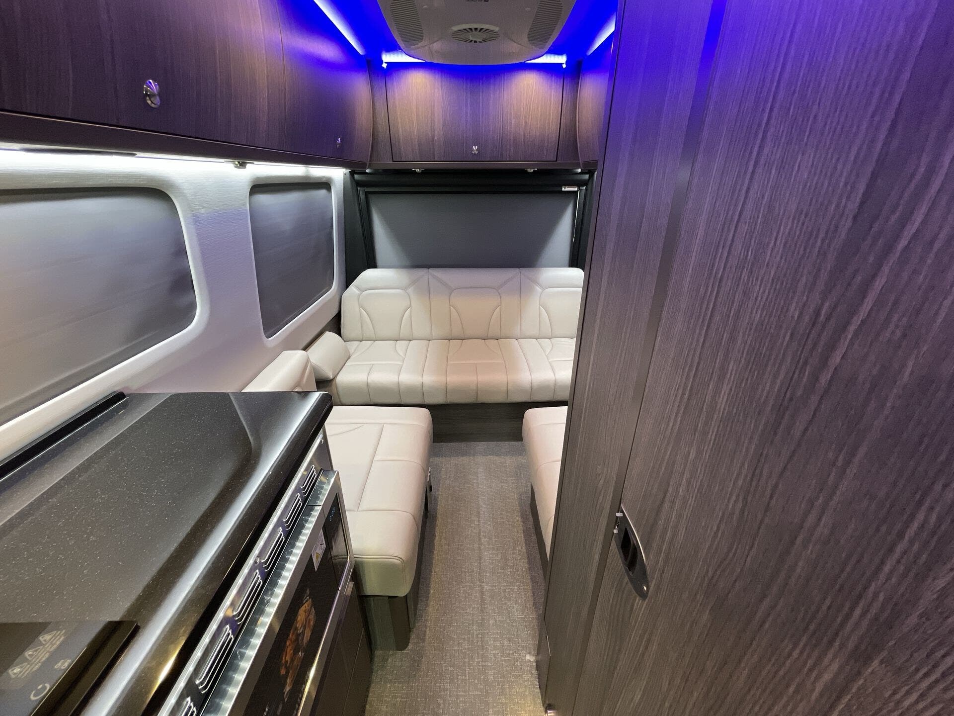 2024 Mercedes Benz Sprinter 3500 photo 20