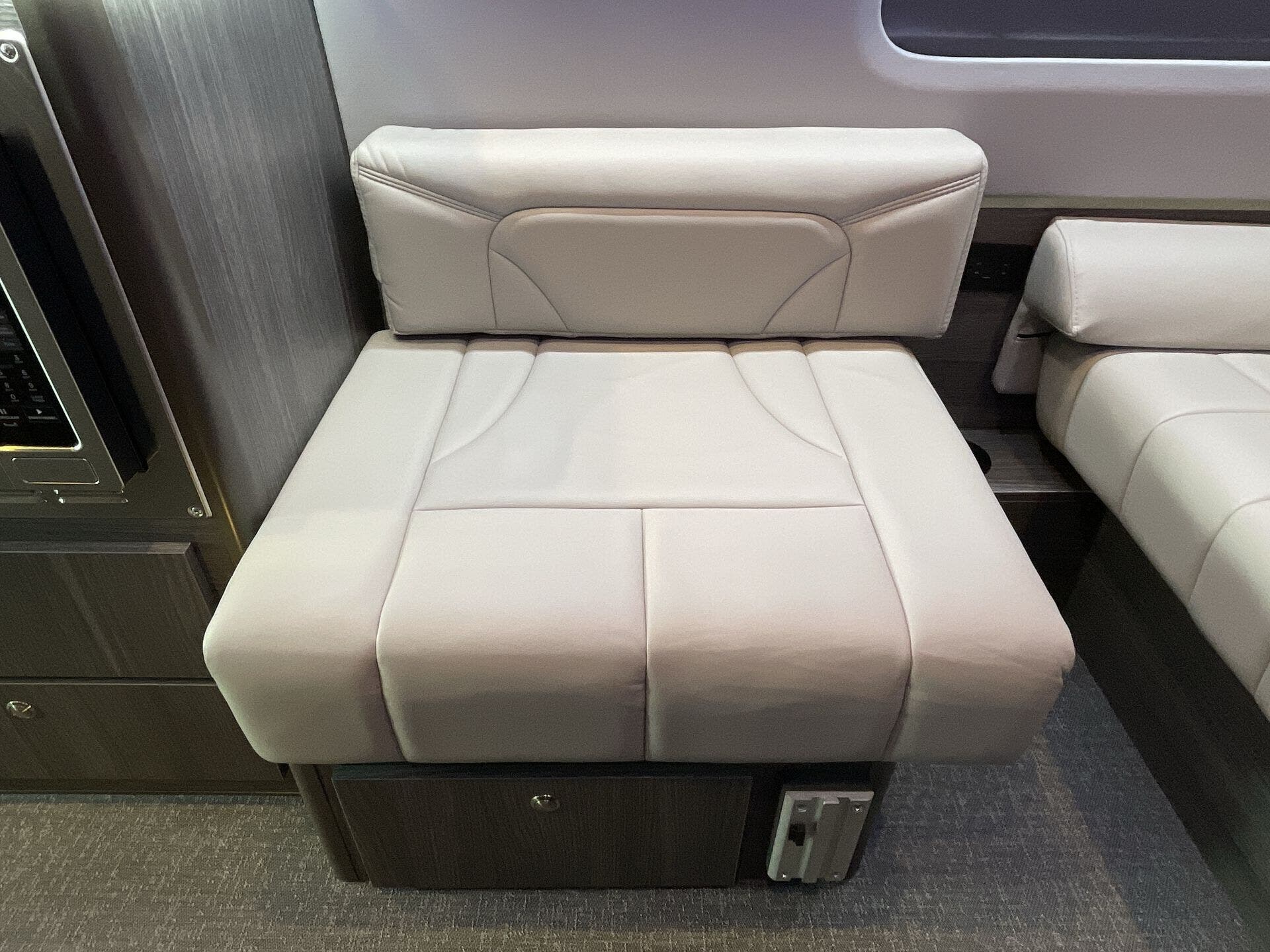 2024 Mercedes Benz Sprinter 3500 photo 13