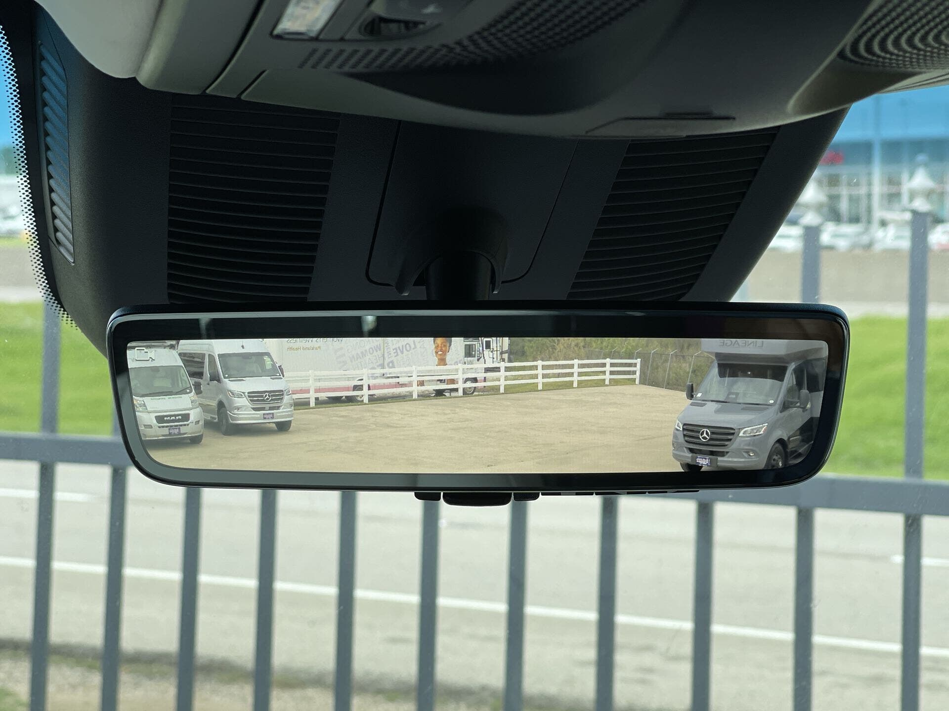 2024 Mercedes Benz Sprinter 3500 photo 37