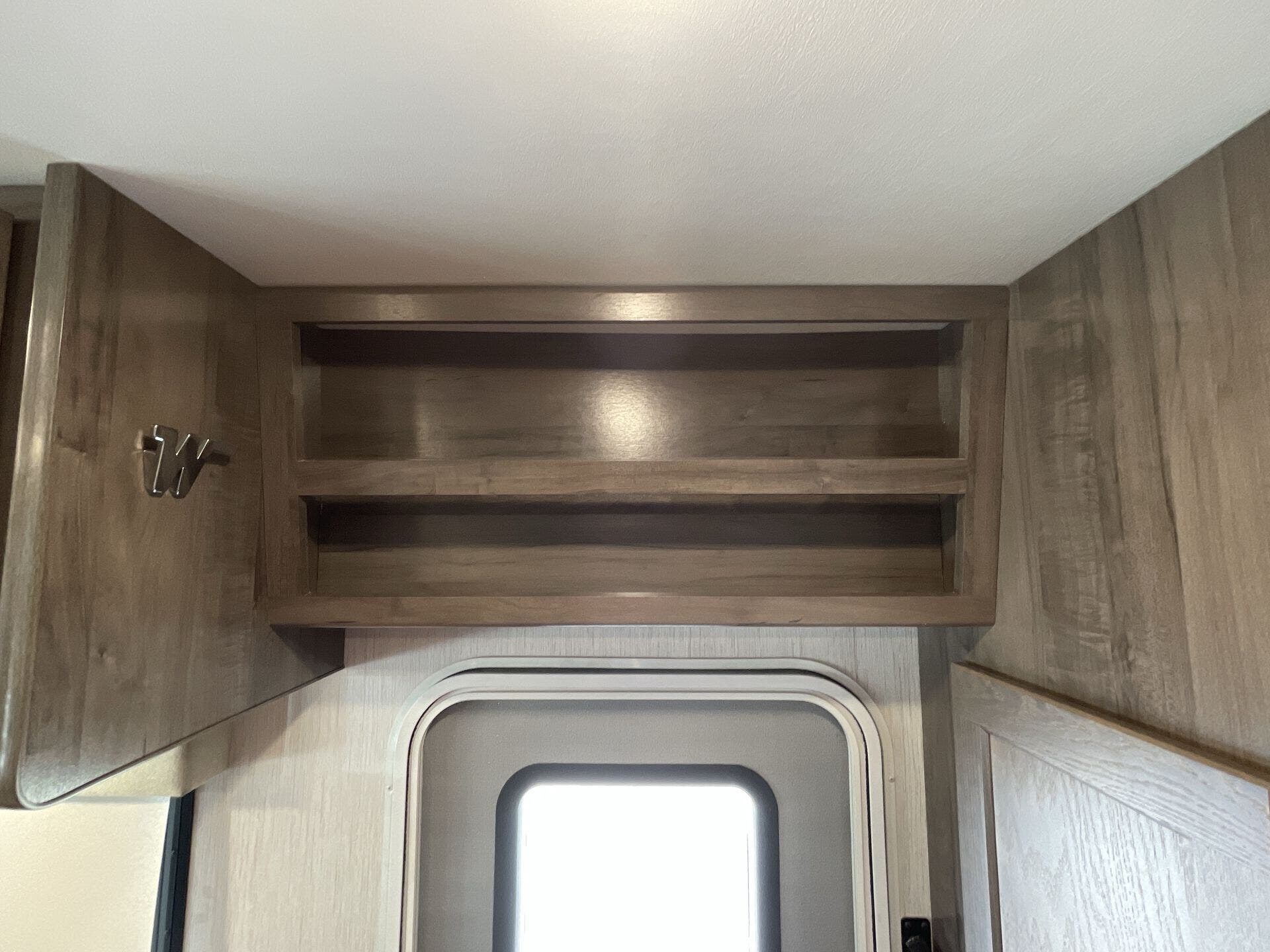 2025 Ford E-450 photo 6
