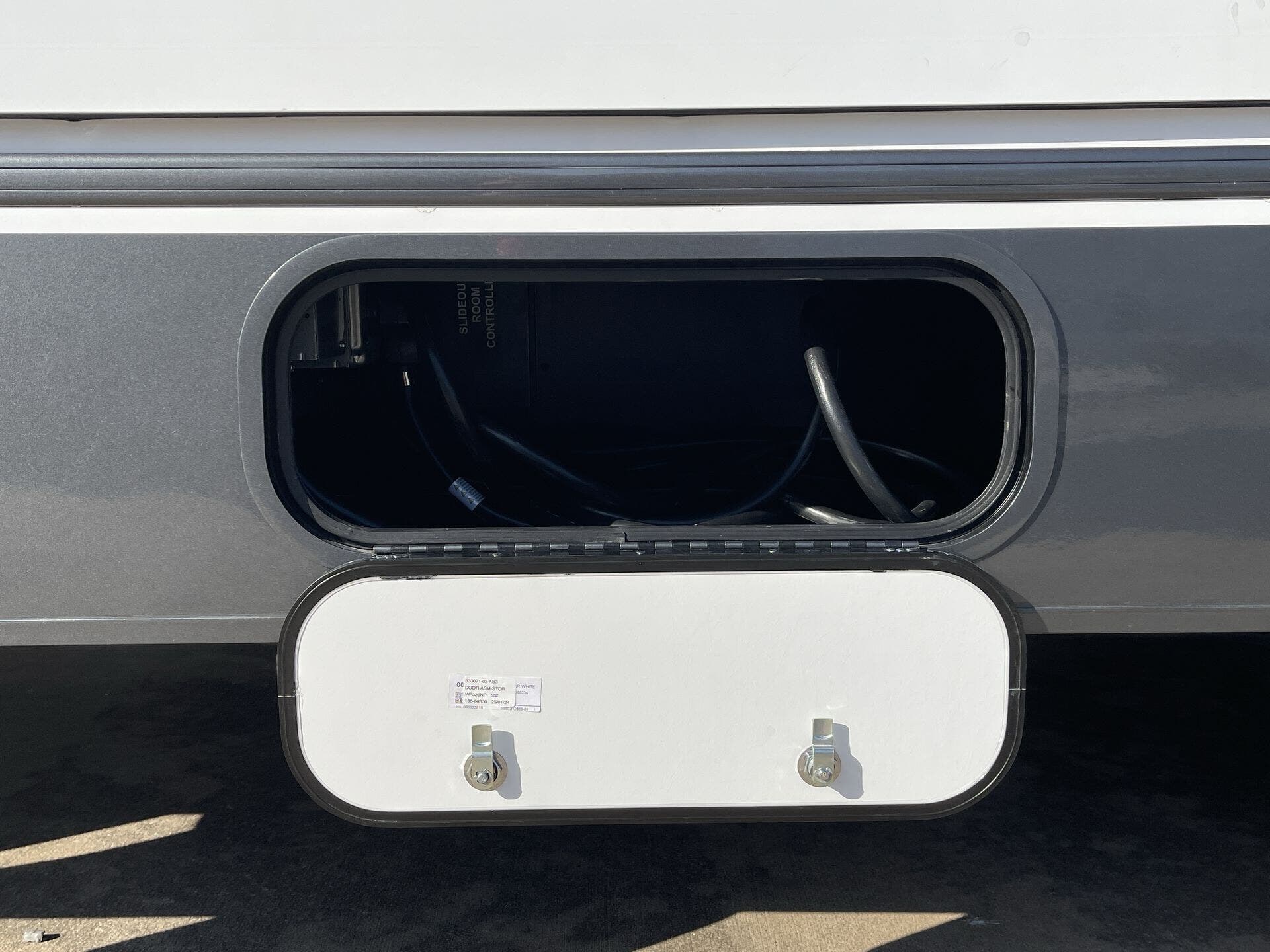 2025 Ford E-450 photo 24