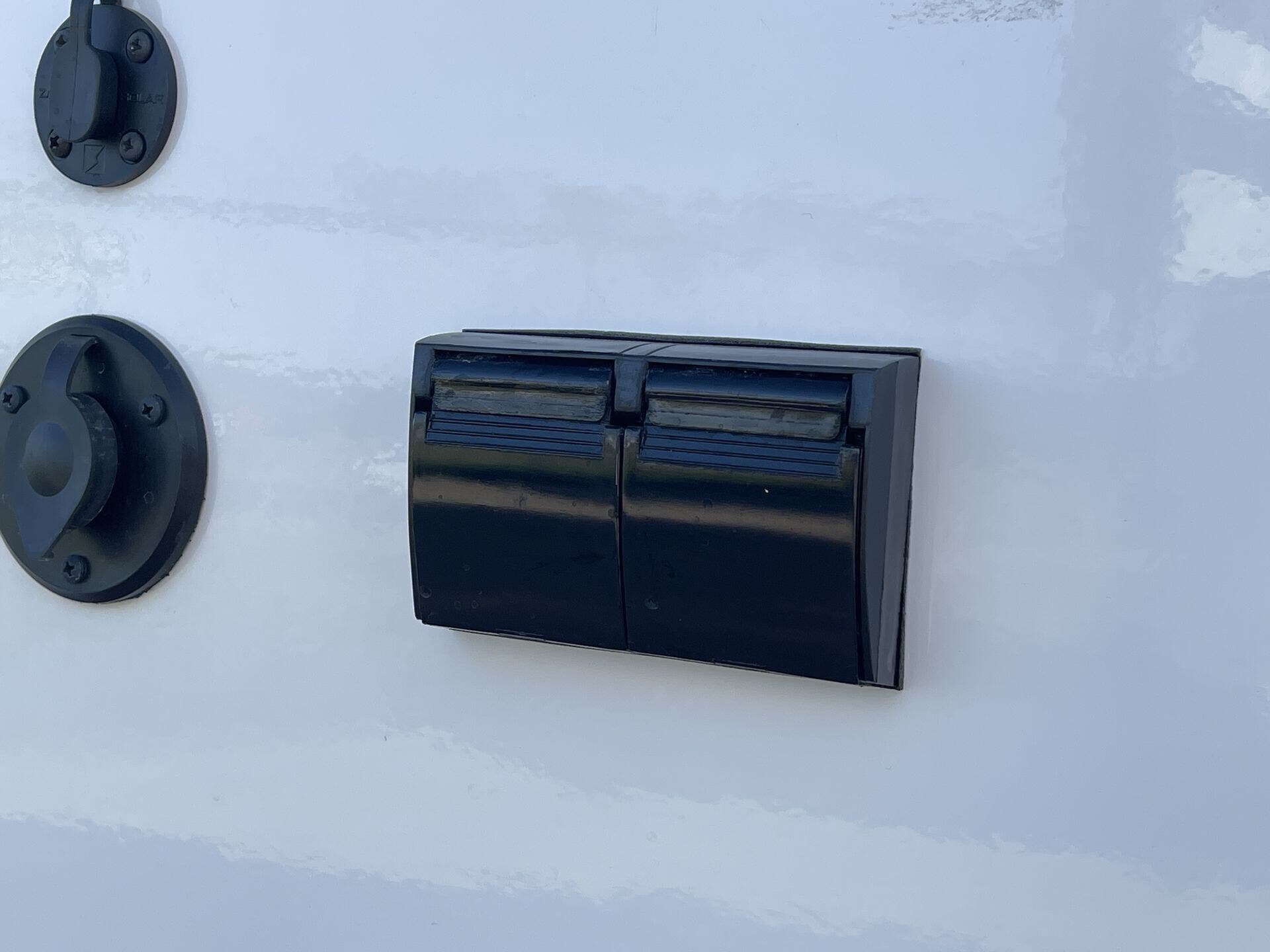 2025 Ford E-450 photo 23