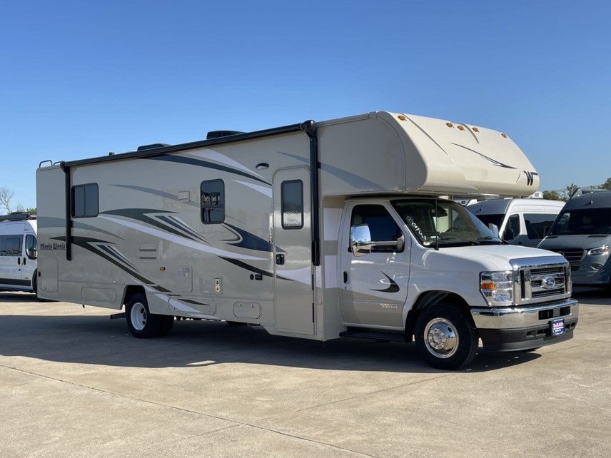 New 2025 Winnebago Minnie Winnie 31K available in Corinth, Texas