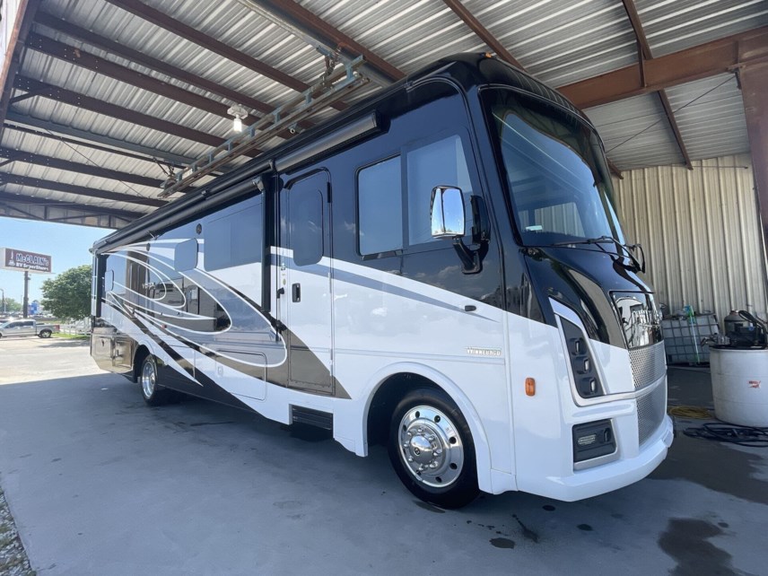 New 2025 Winnebago Vista 34R available in Corinth, Texas