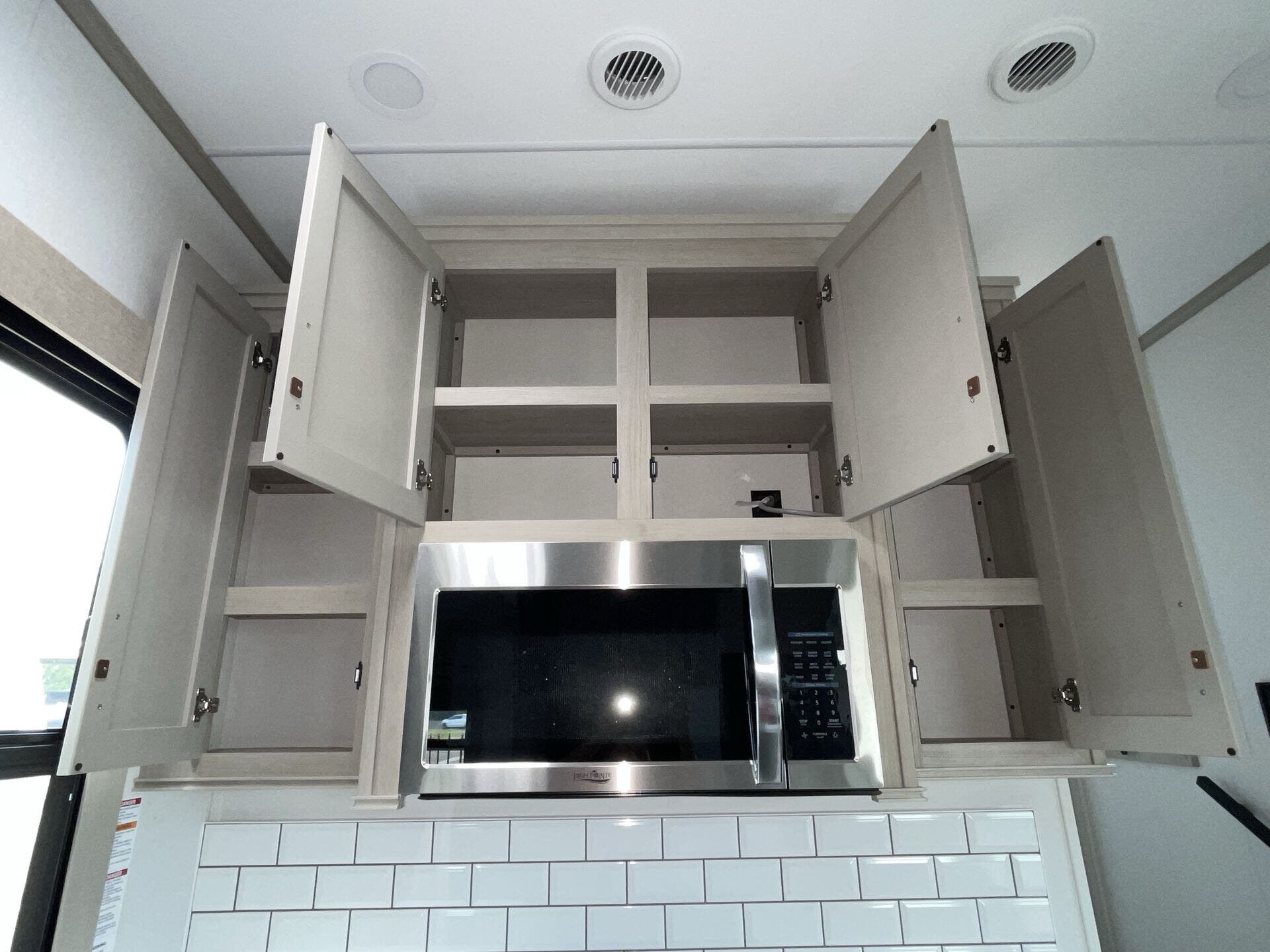 2025 Grand Design Recreational Momentum Wide Body photo 2