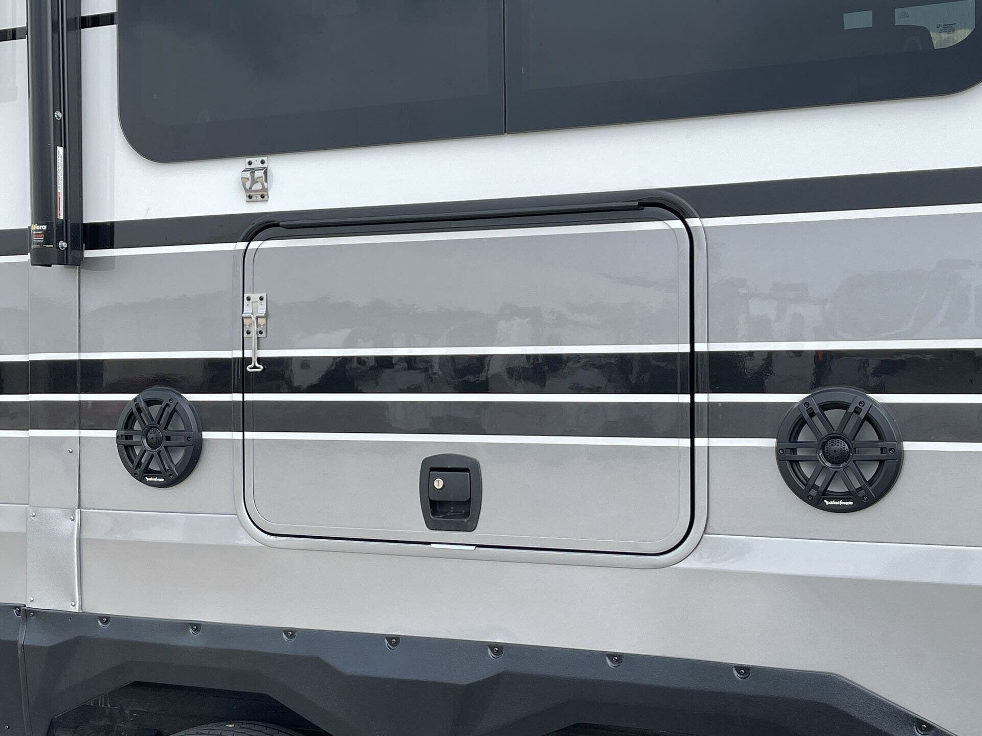 2025 Grand Design Recreational Momentum Wide Body photo 25