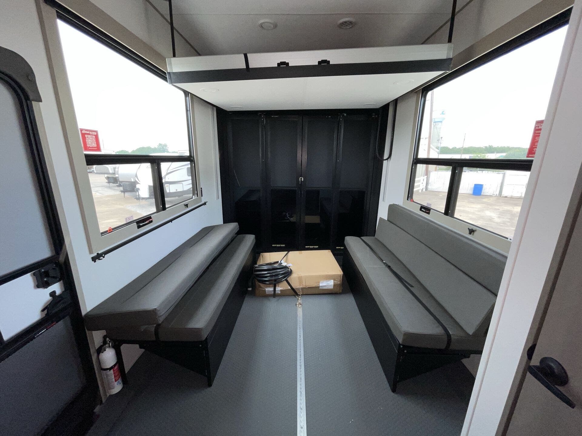2025 Grand Design Recreational Momentum Wide Body photo 19