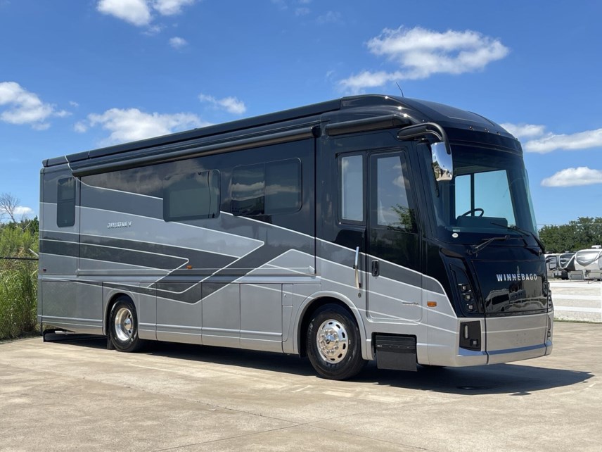 Used 2025 Winnebago Journey 34N available in Corinth, Texas
