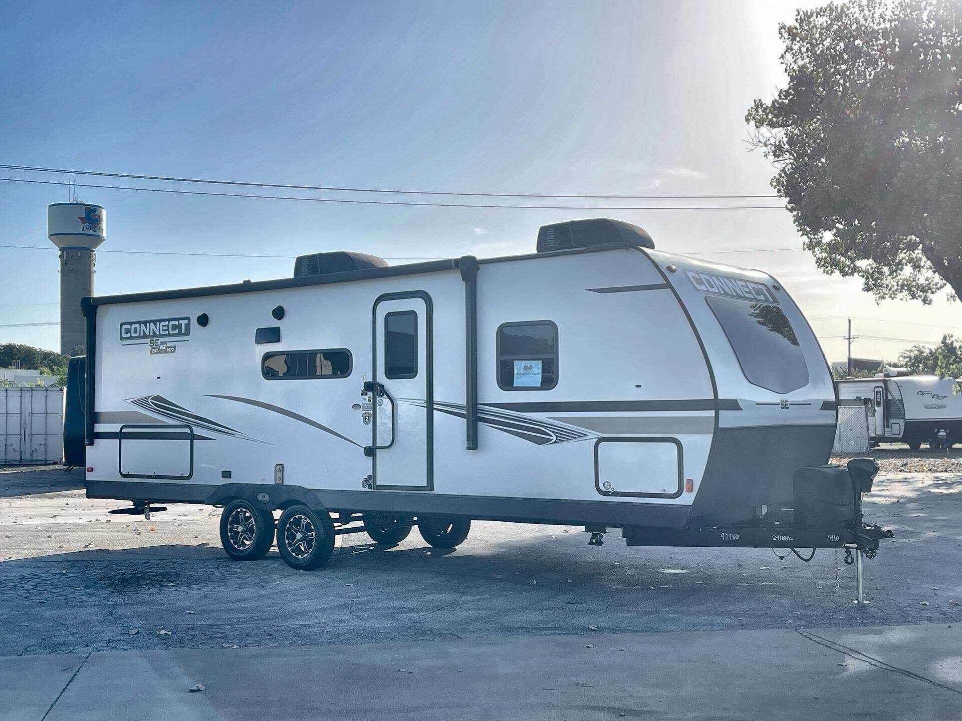 Used 2022 K-Z Connect SE 241BHKSE available in Corinth, Texas