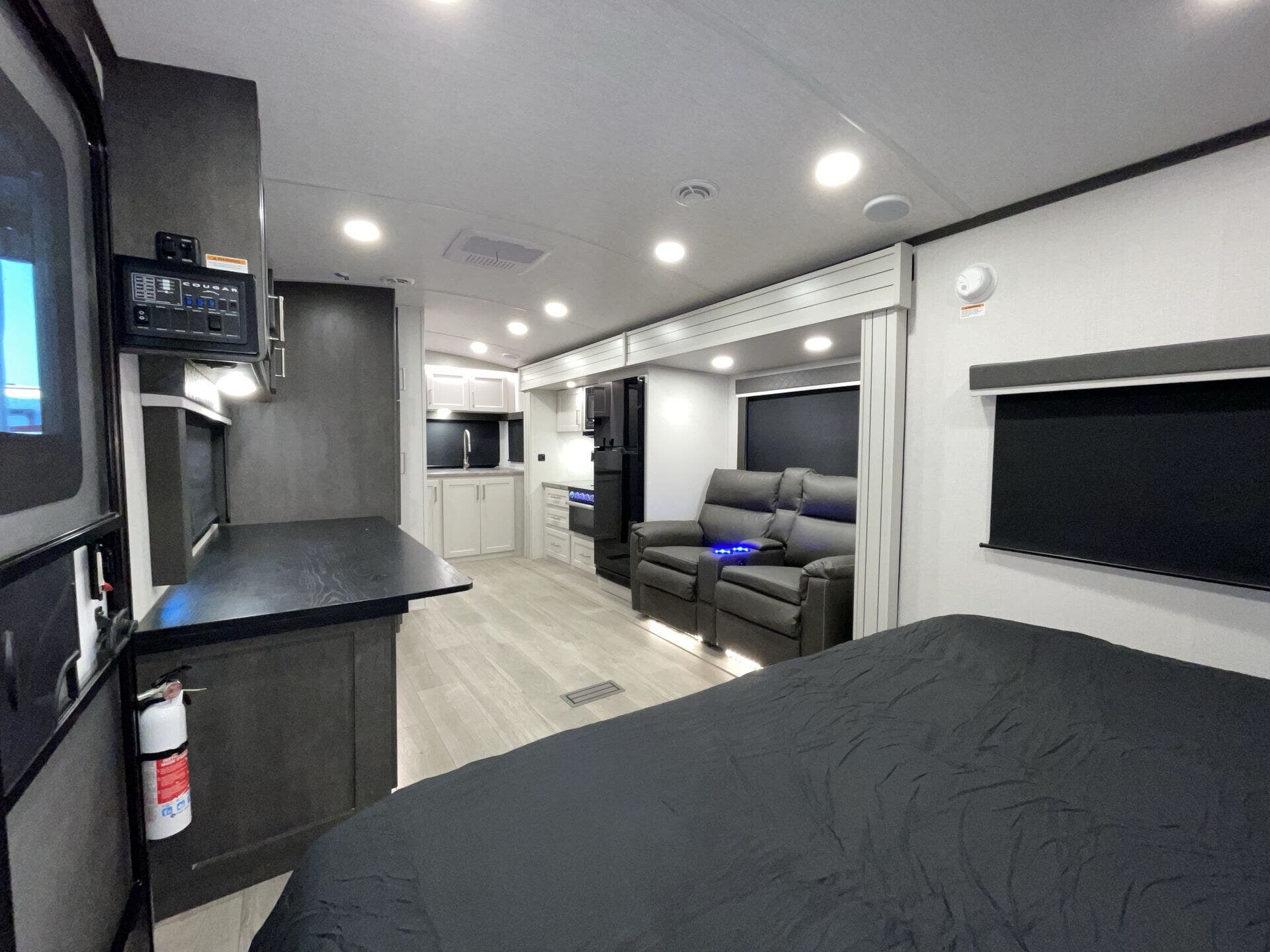2025 Cougar Half-Ton 22MLS by Keystone from McClain's RV Superstore in Corinth, Texas
