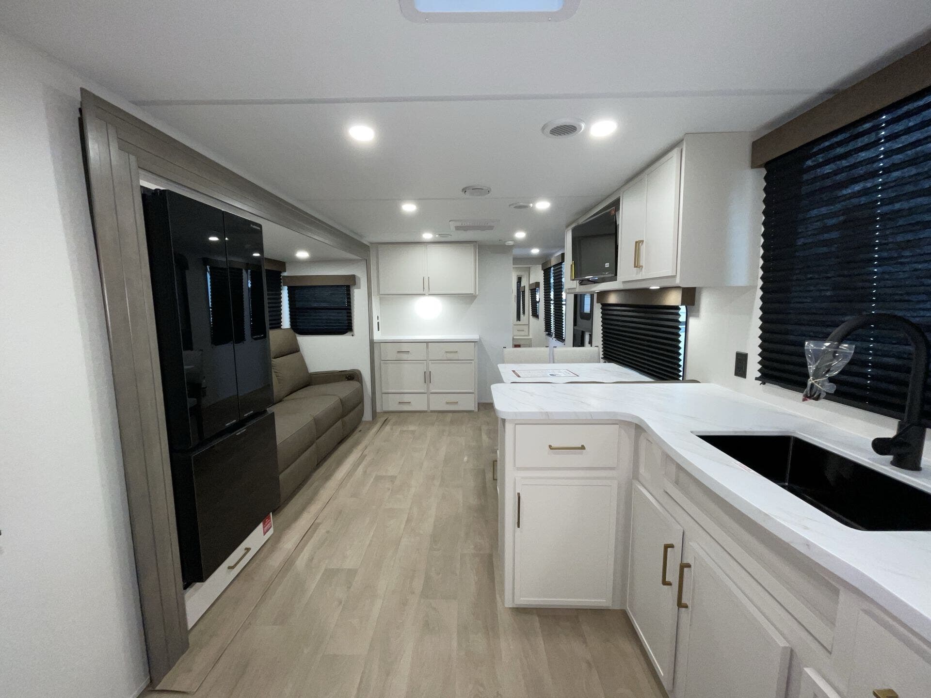 New 2026 Grand Design Transcend 285RKT available in Corinth, Texas