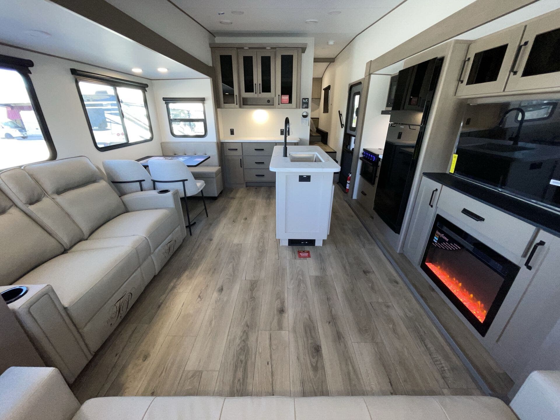 New 2026 Grand Design Reflection 100 28RL available in Corinth, Texas