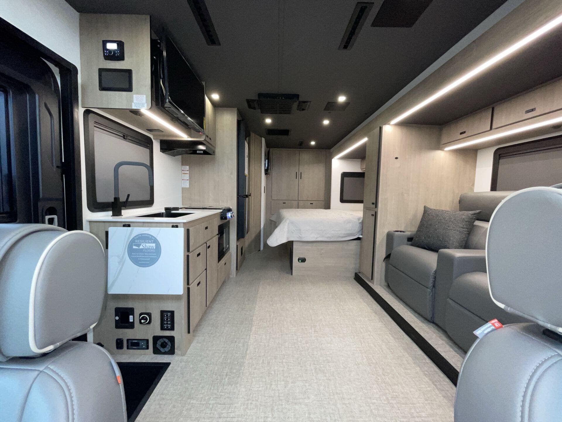 New 2026 Grand Design Lineage Series M 25FW available in Corinth, Texas