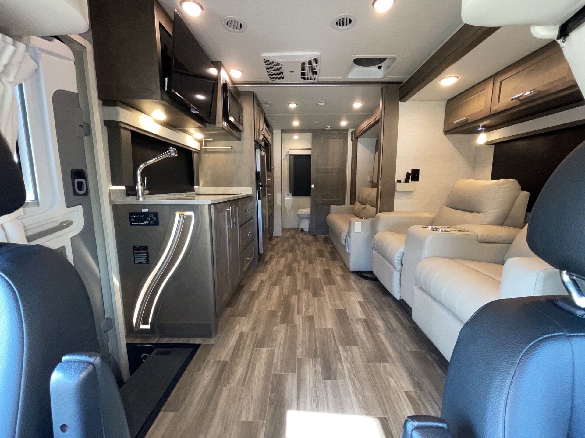 Used 2023 Tiffin Wayfarer 25RW available in Sanger, Texas