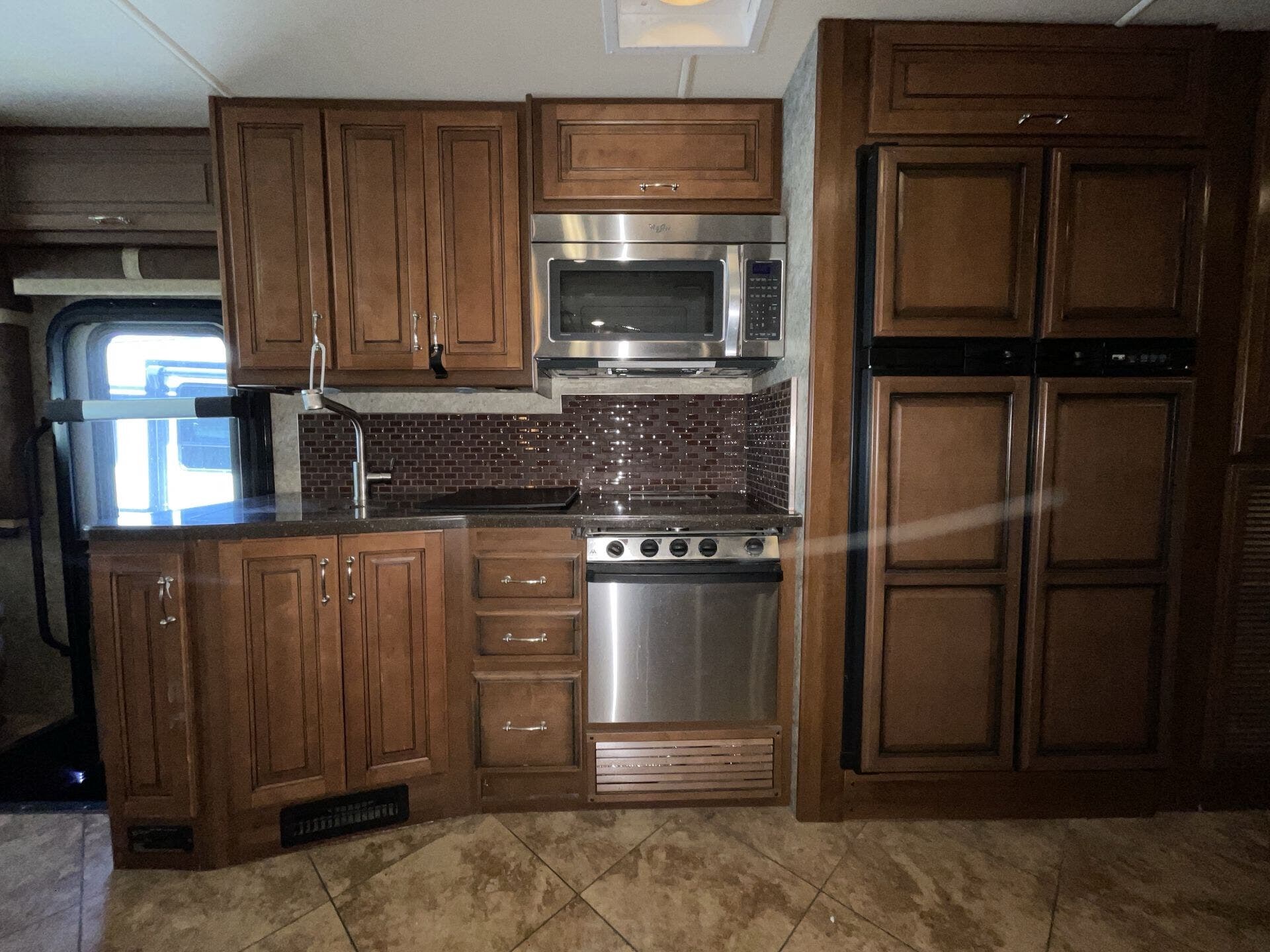 2015 Southwind 36L by Fleetwood from McClain's RV Superstore in Corinth, Texas