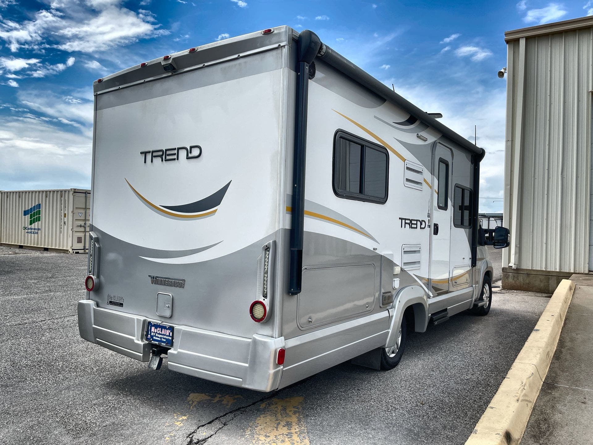 2015 Winnebago Trend 23L RV for Sale in Oklahoma City, OK 73127