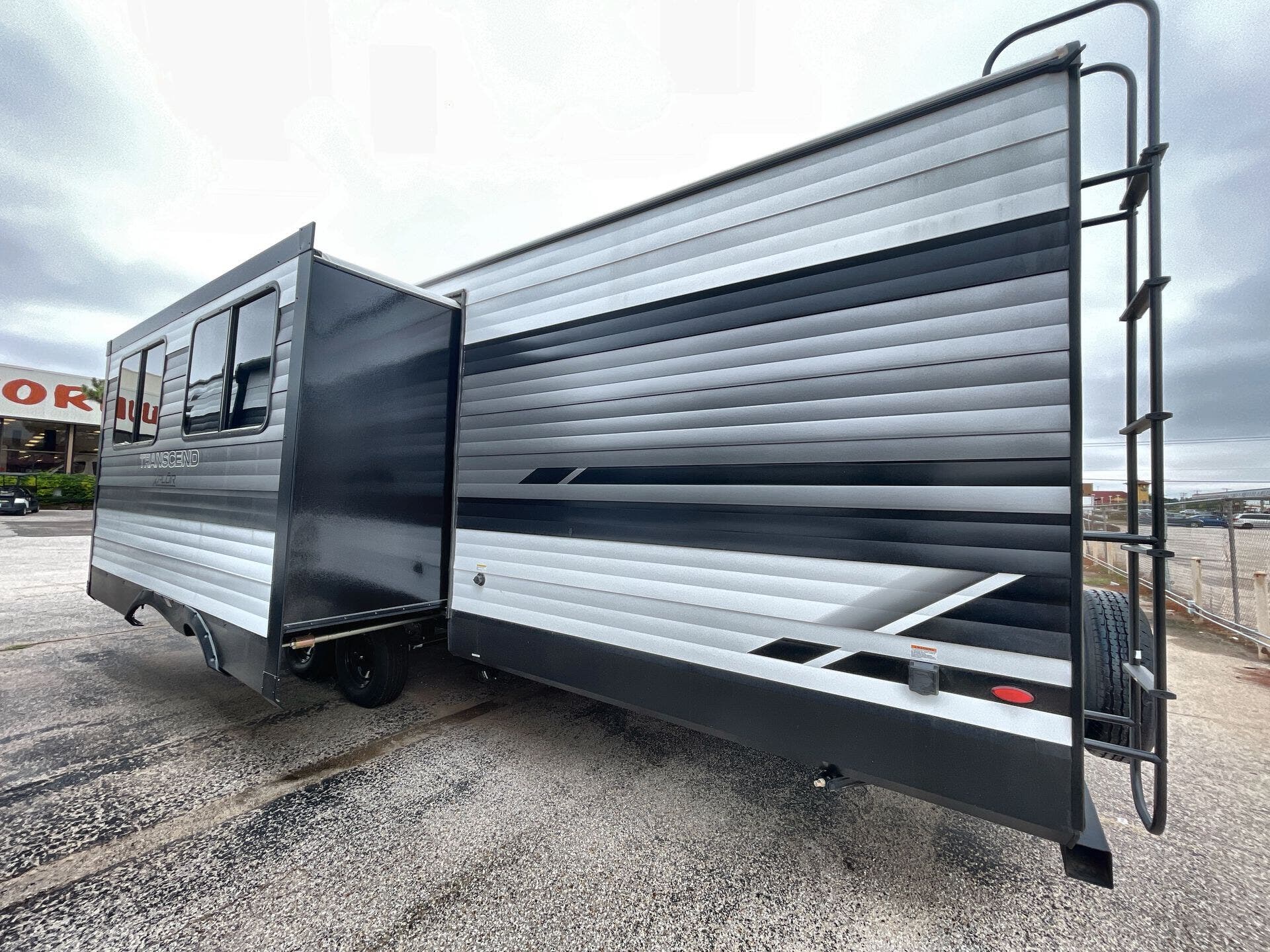 2022 Grand Design Transcend Xplor 321BH RV for Sale in Oklahoma City, OK  73127 | 98410 | RVUSA.com Classifieds