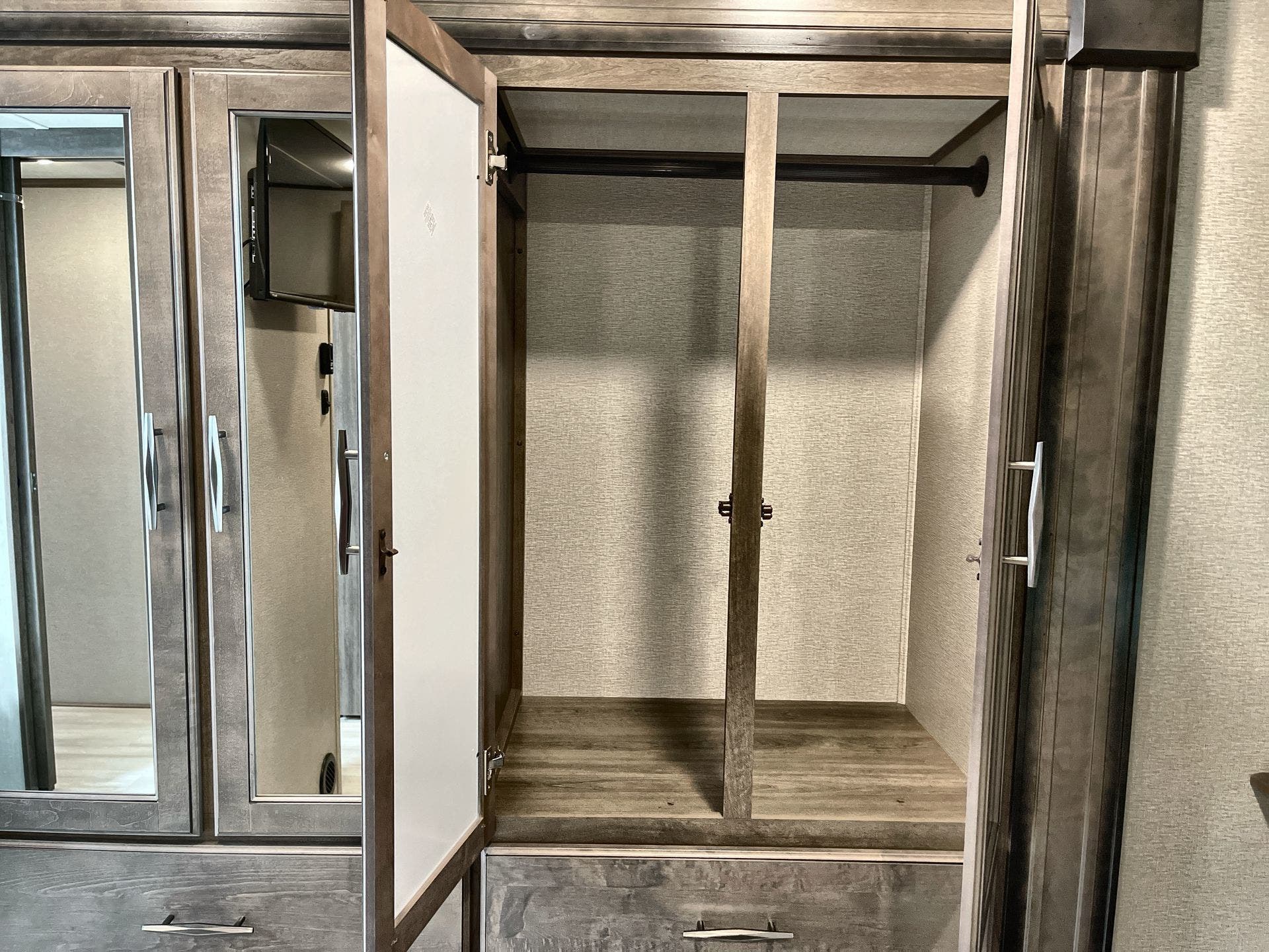 2023 Grand Design Solitude S CLASS 2930RL R RV For Sale In Oklahoma 